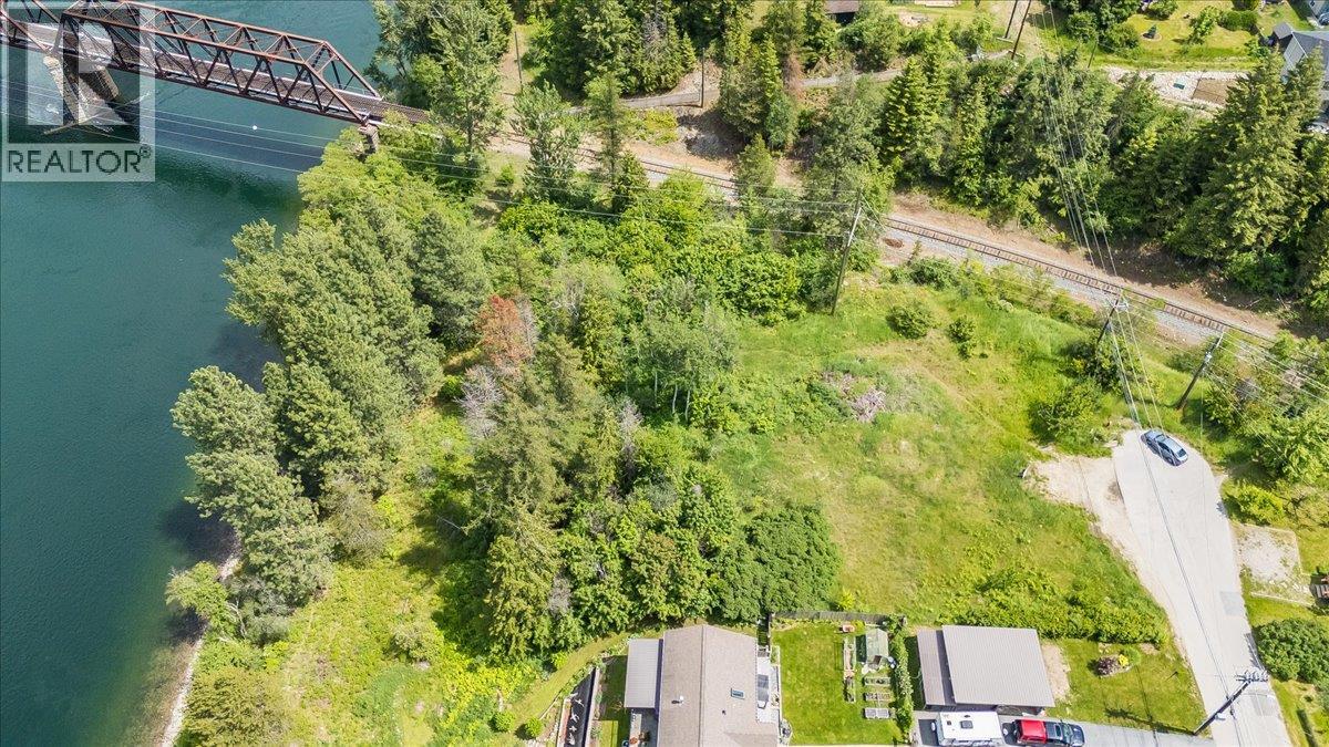 1101 1st Street Lot# Lot A, Castlegar, British Columbia  V1N 1A1 - Photo 13 - 10390418