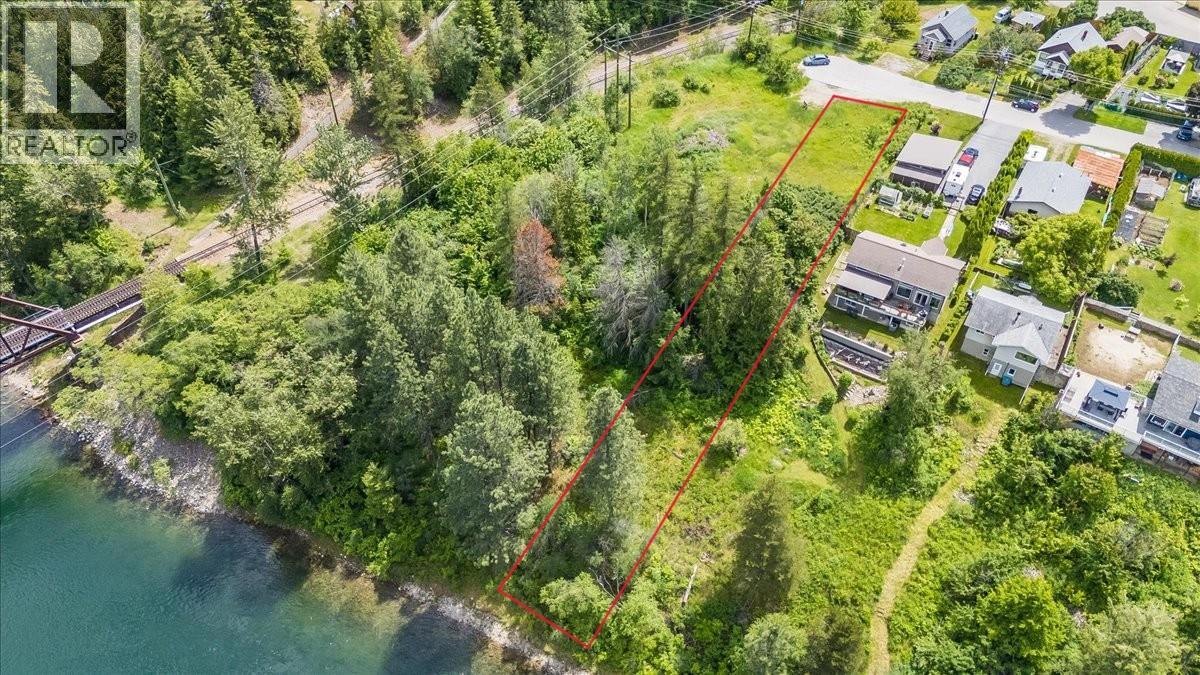 1101 1st Street Lot# Lot A, Castlegar, British Columbia  V1N 1A1 - Photo 4 - 10390418