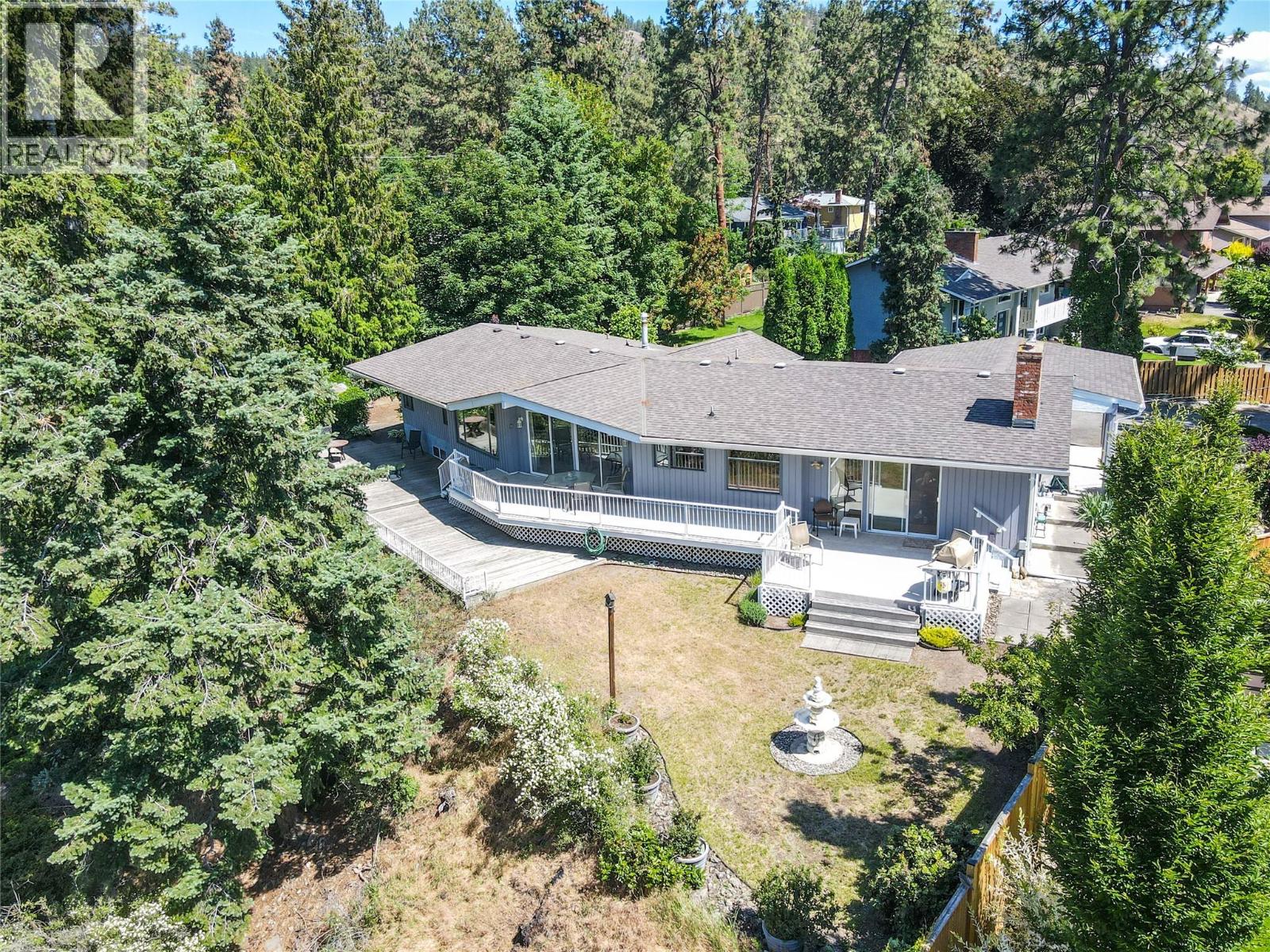 20 Alameda Court, Kelowna, British Columbia  V1V 1C7 - Photo 1 - 10390224