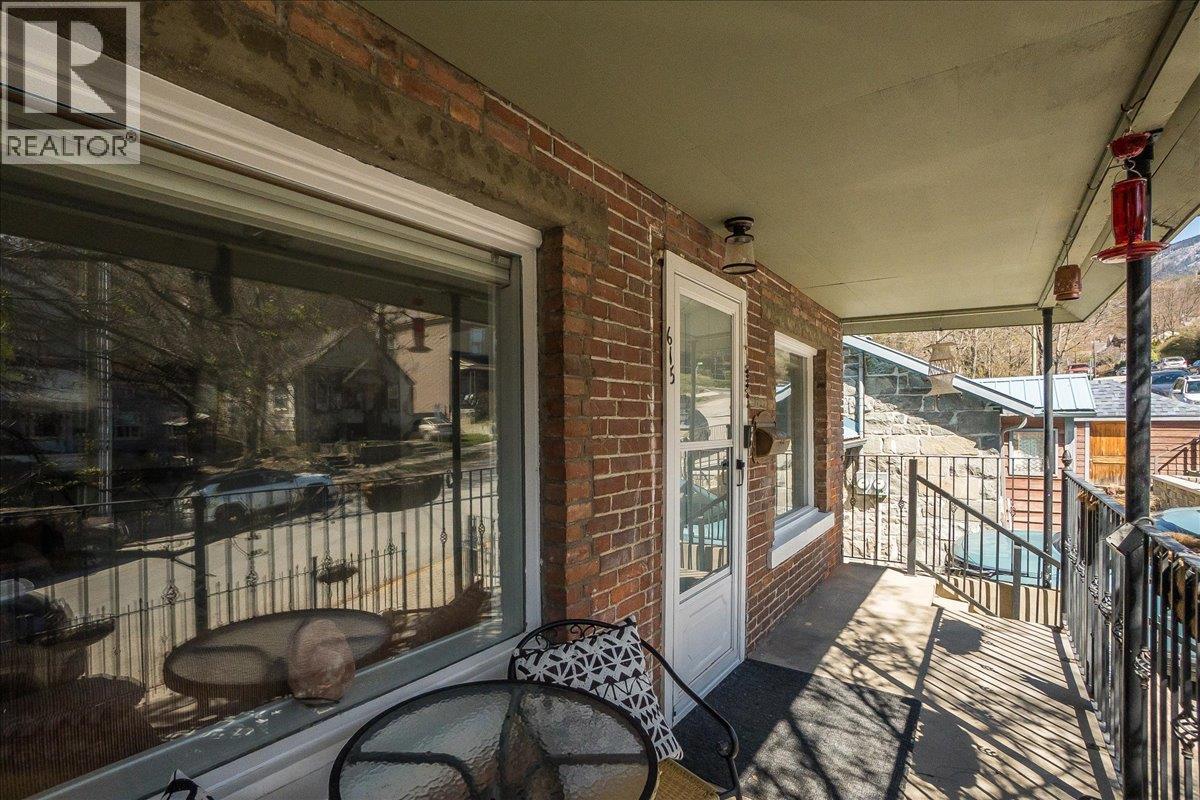615 Victoria Street, Nelson, British Columbia  V1L 4L1 - Photo 24 - 10389879