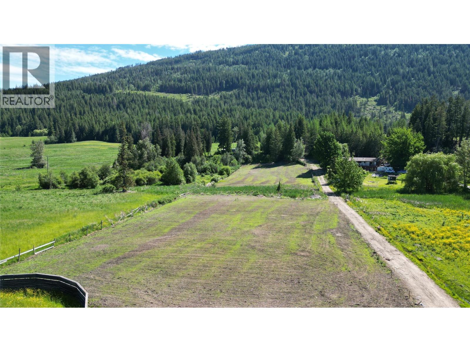 3590 50 Street Ne, Salmon Arm, British Columbia  V1E 1Y5 - Photo 37 - 10390492