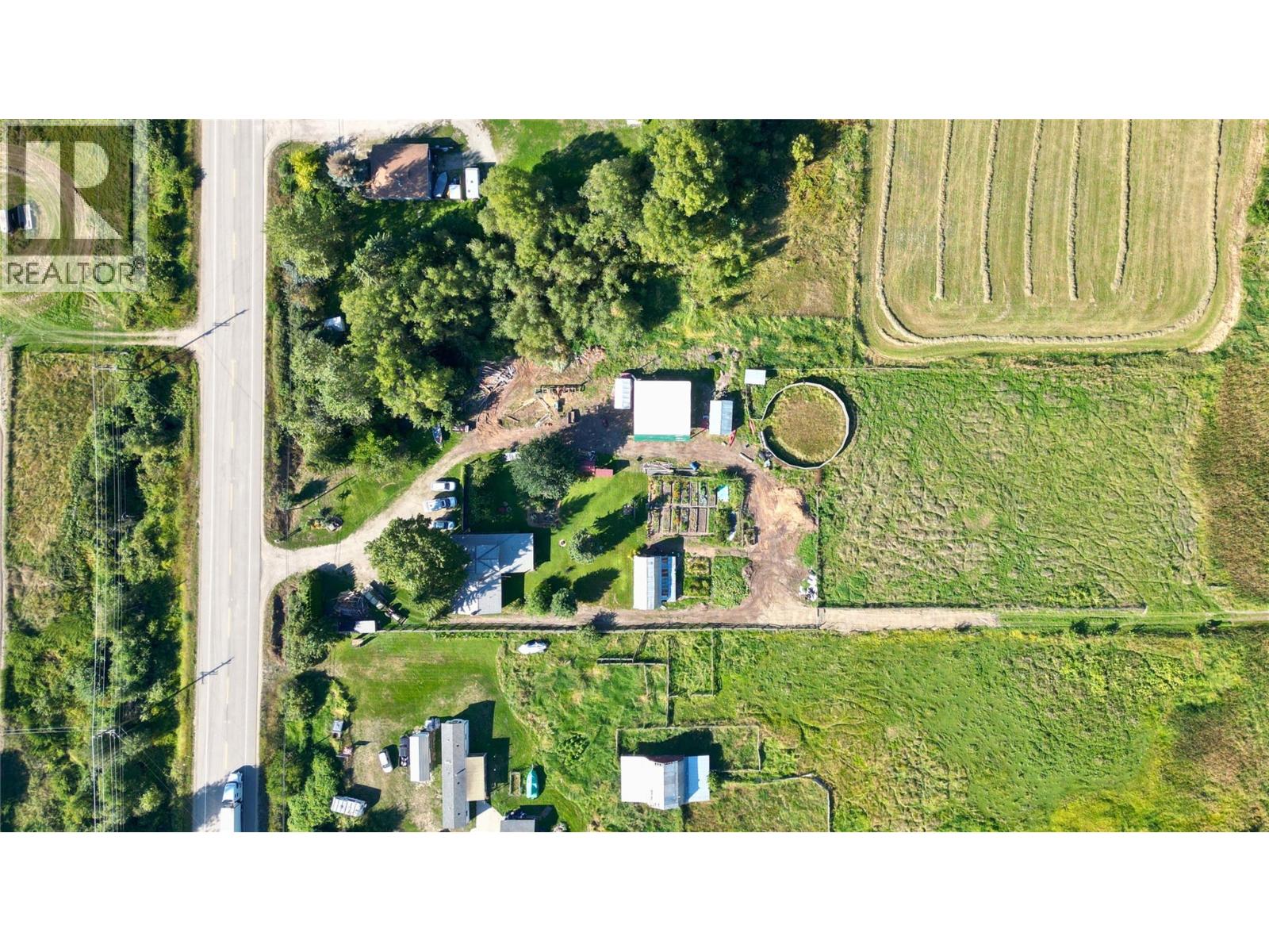 3590 50 Street Ne, Salmon Arm, British Columbia  V1E 1Y5 - Photo 52 - 10390492