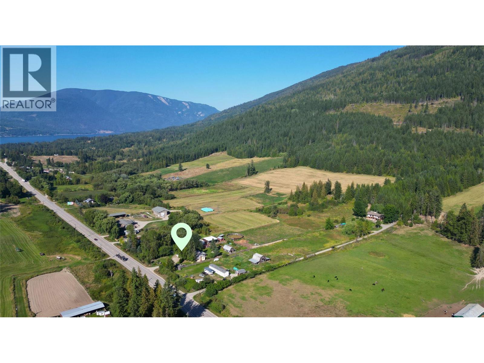 3590 50 Street Ne, Salmon Arm, British Columbia  V1E 1Y5 - Photo 6 - 10390492