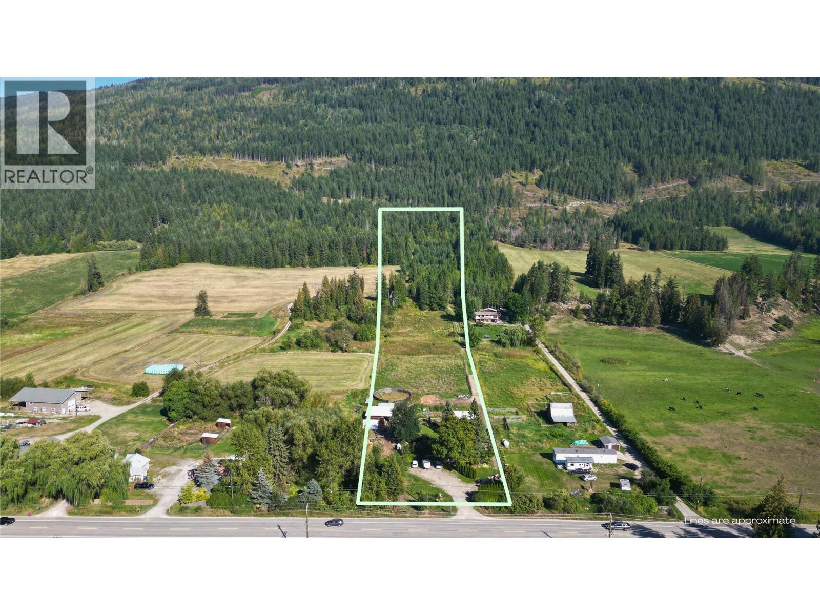 3590 50 Street Ne, Salmon Arm, British Columbia  V1E 1Y5 - Photo 7 - 10390492
