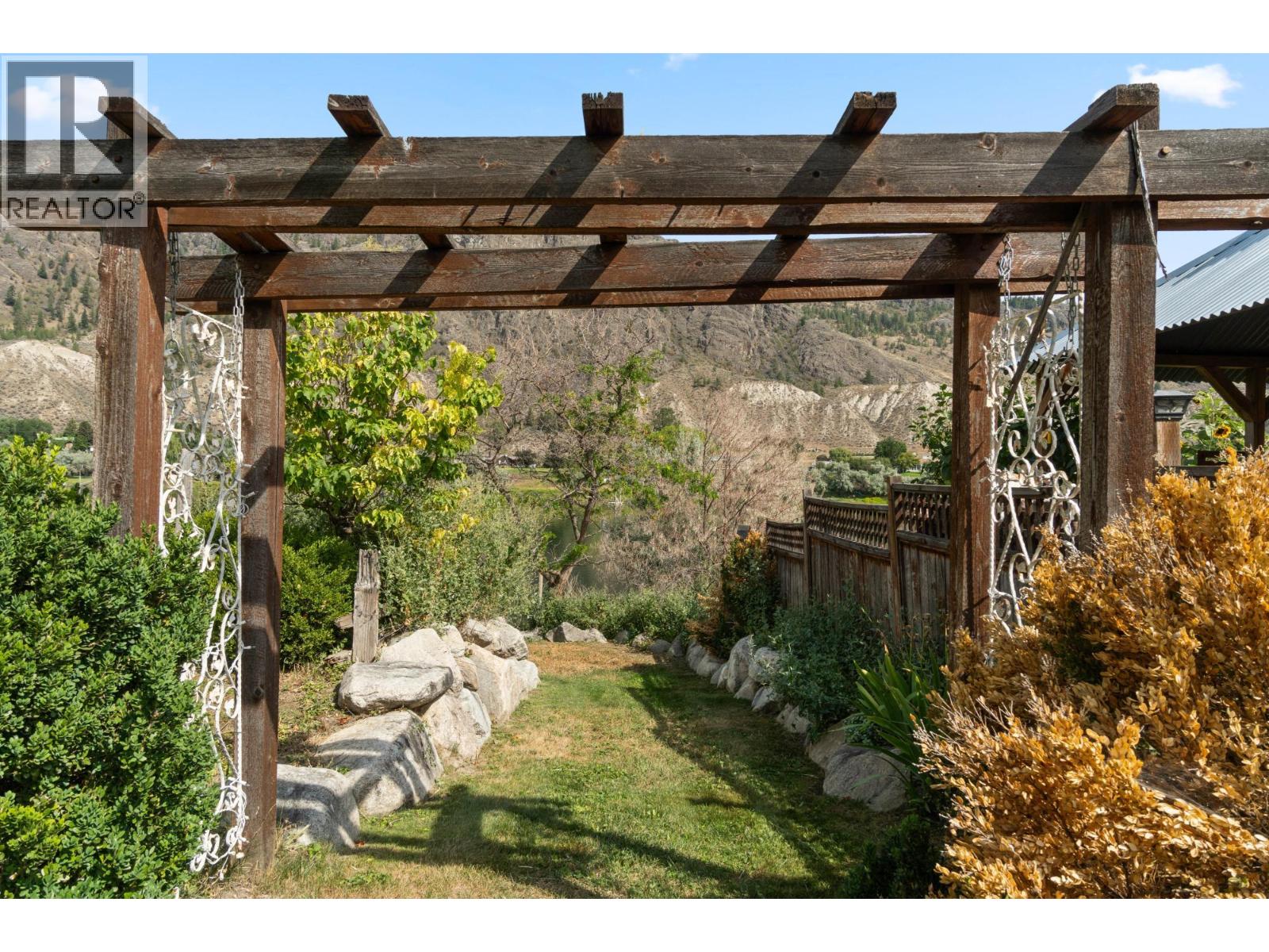 1747 Old Ferry Road, Kamloops, British Columbia  V0E 2M0 - Photo 40 - 10390611