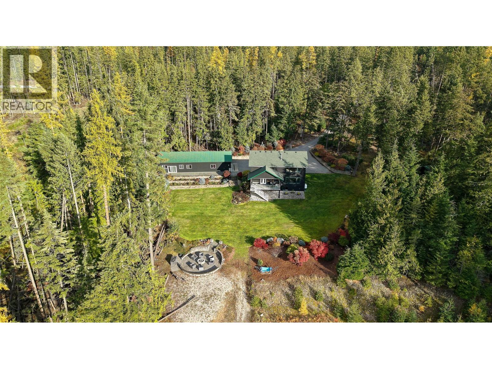 2600 Highway 23 N, Nakusp, British Columbia  V0G 1R0 - Photo 3 - 10390603