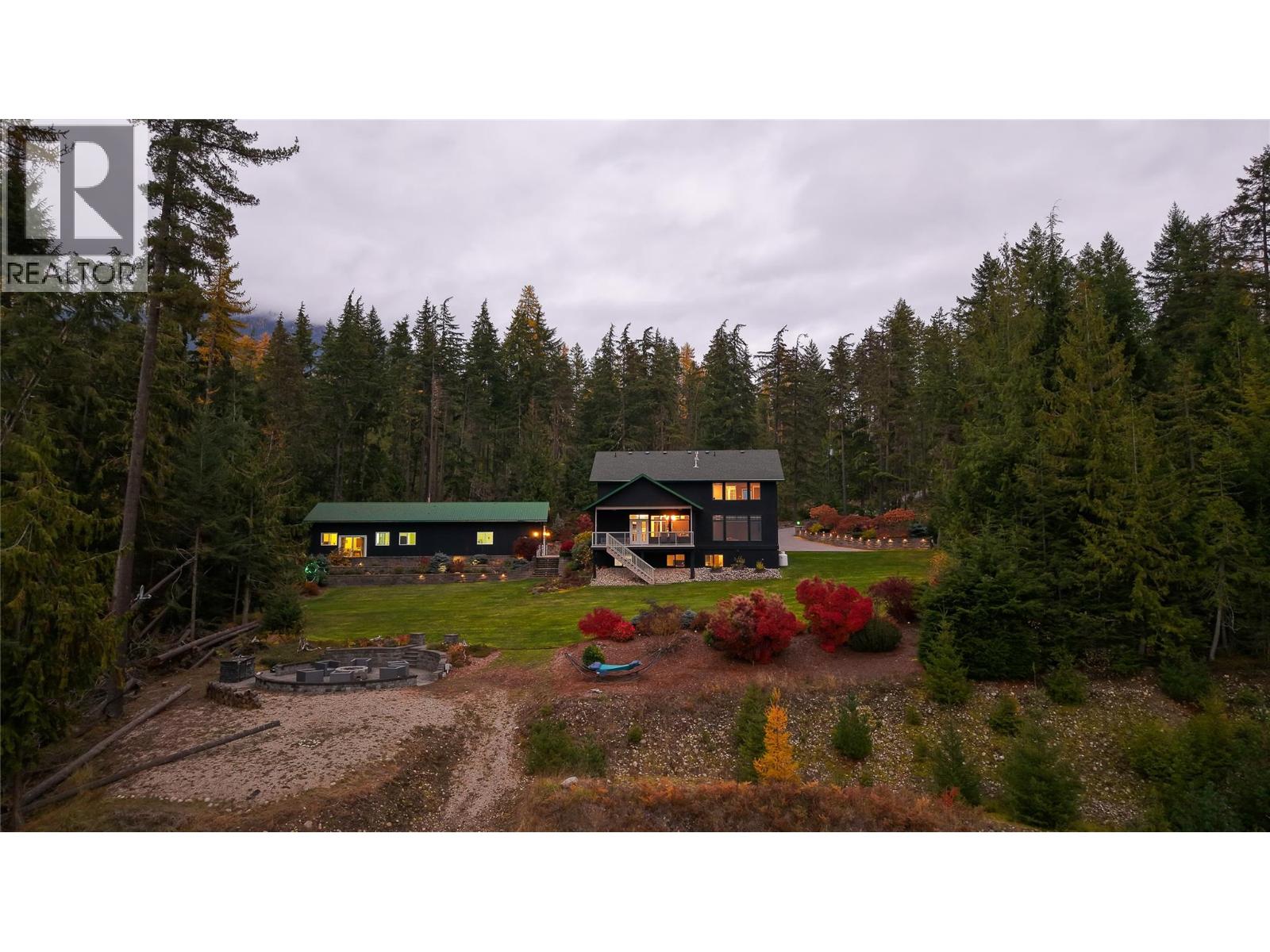 2600 Highway 23 N, Nakusp, British Columbia  V0G 1R0 - Photo 4 - 10390603