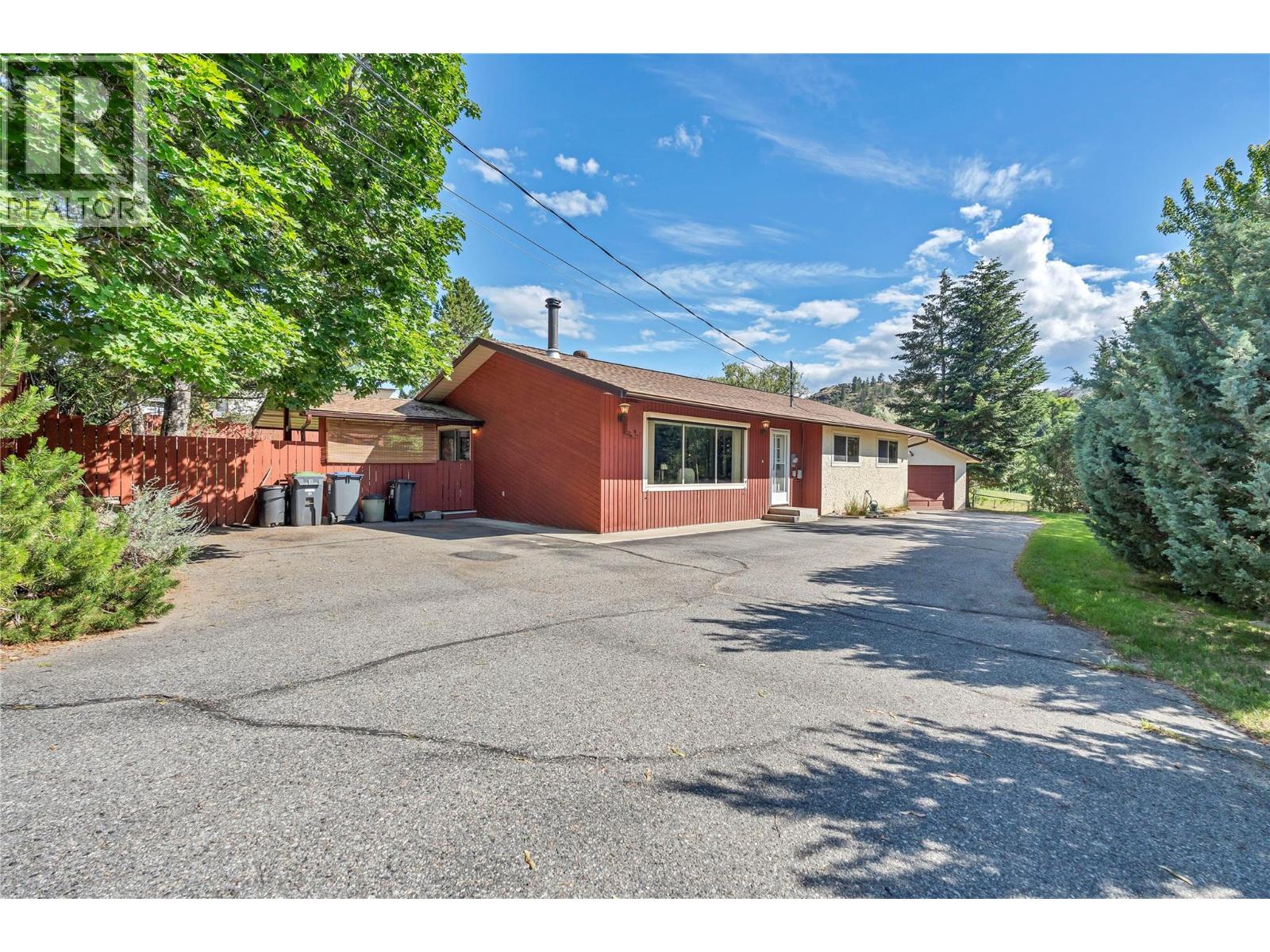 152 Arlayne Road, Kaleden, British Columbia  V0H 1K0 - Photo 2 - 10390620