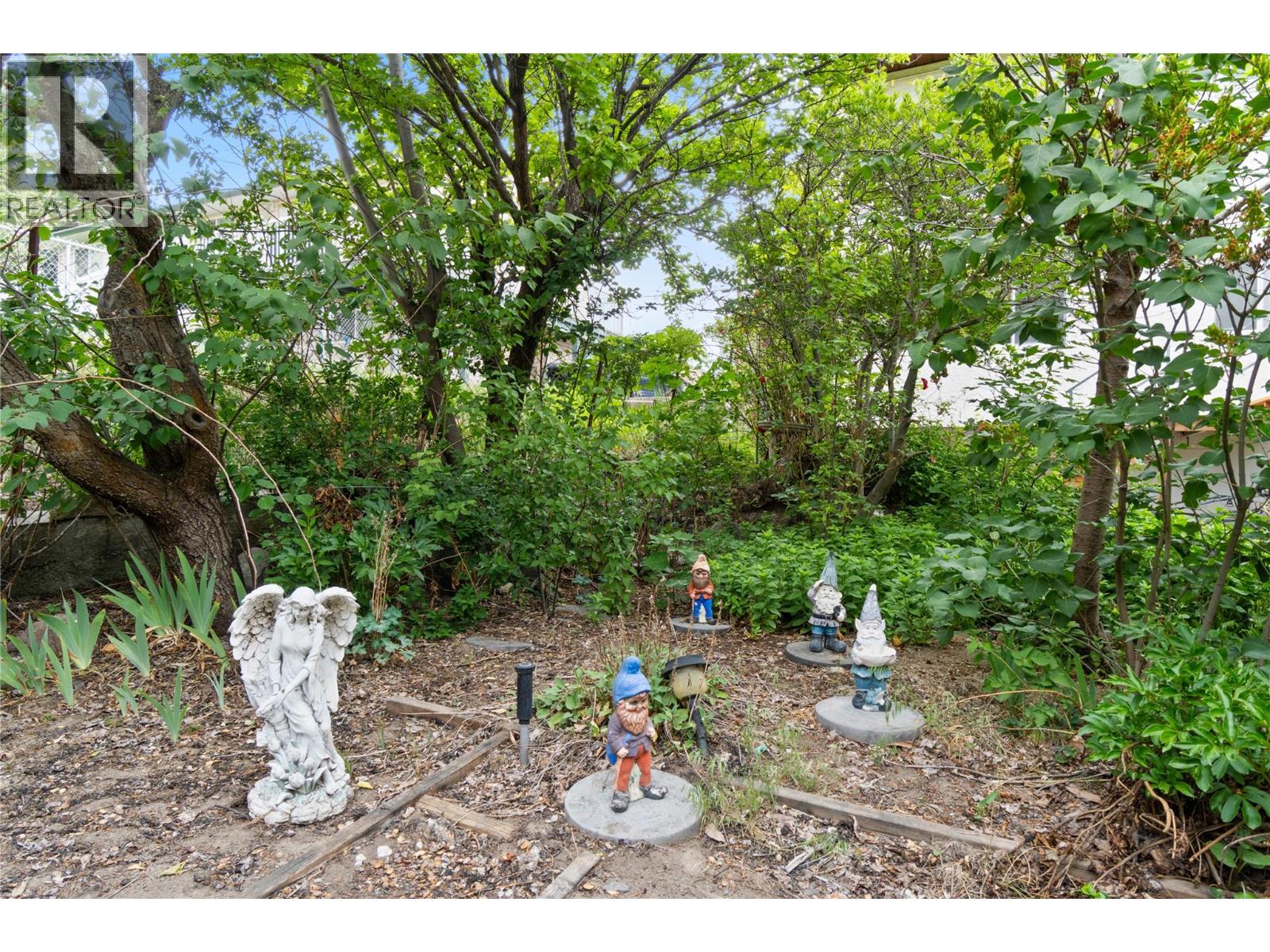 853 Alpine Terrace, Kamloops, British Columbia  V2B 6E7 - Photo 30 - 10389542
