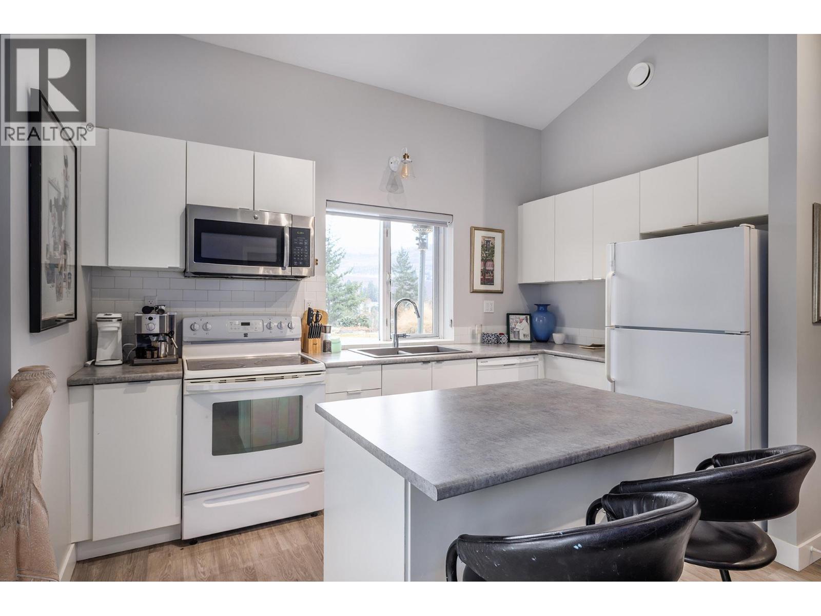 2575 Pineridge Place, West Kelowna, British Columbia  V4T 2J7 - Photo 22 - 10390541