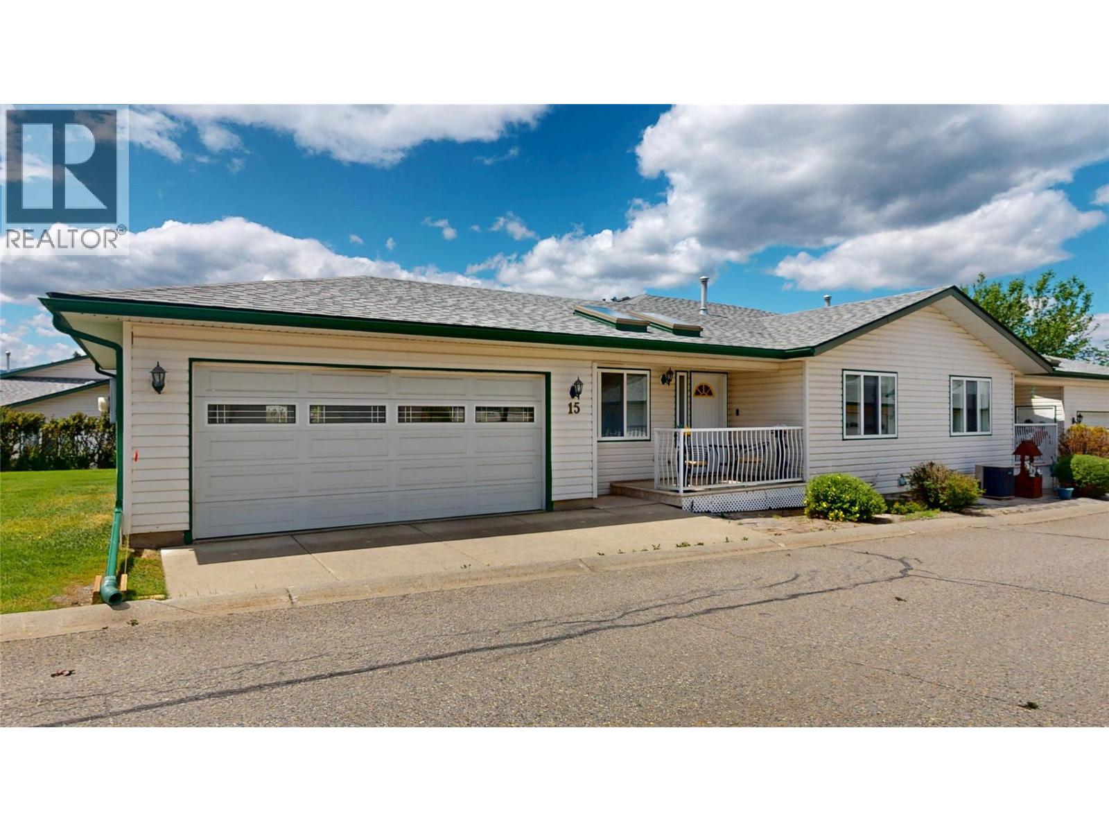 2375 1st Street S Unit# 15, Cranbrook, British Columbia  V1C 6J7 - Photo 1 - 10390527