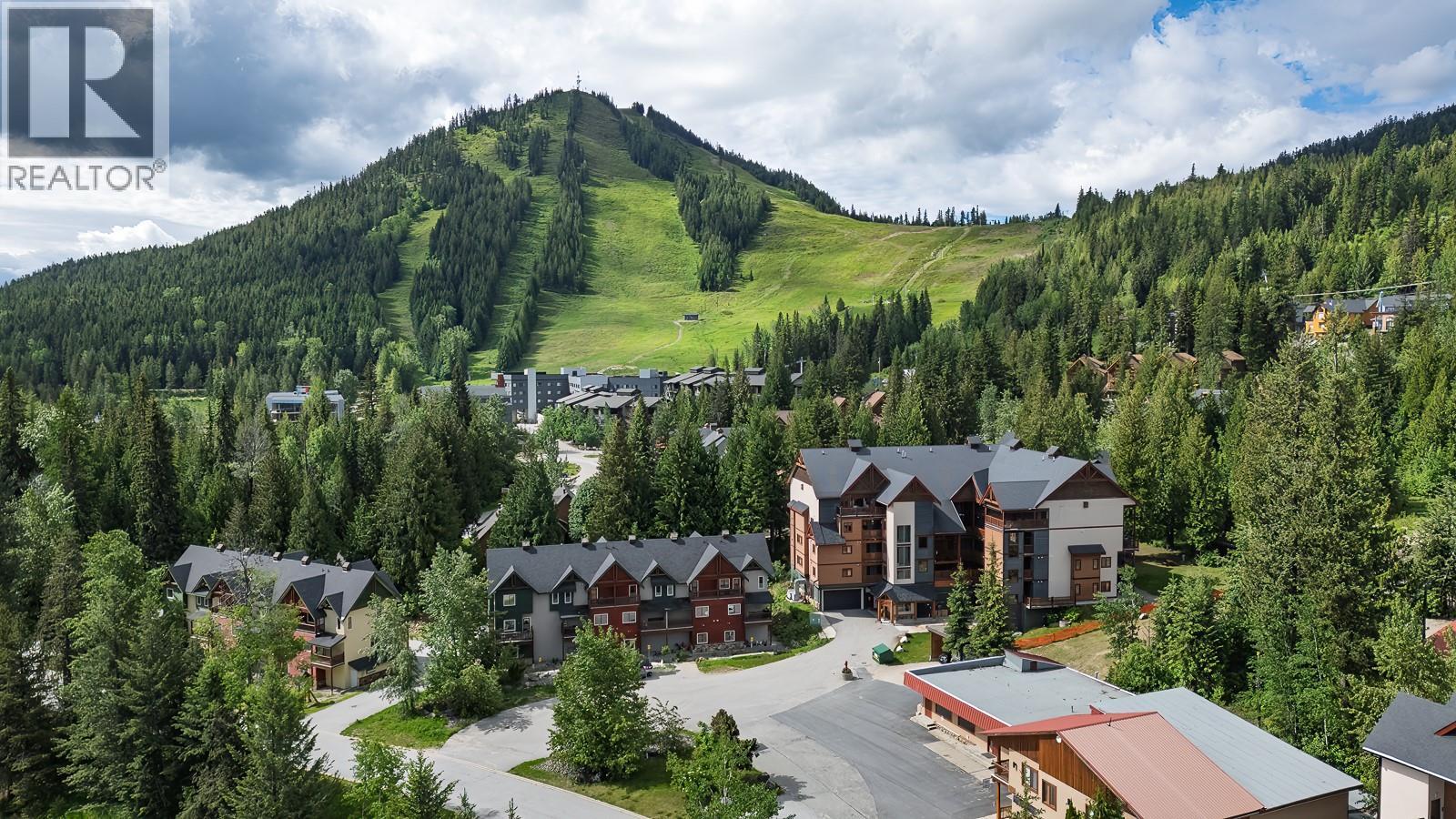 1005 Mountain View Road Unit# 2e, Rossland, British Columbia  V0G 1Y0 - Photo 2 - 10389565