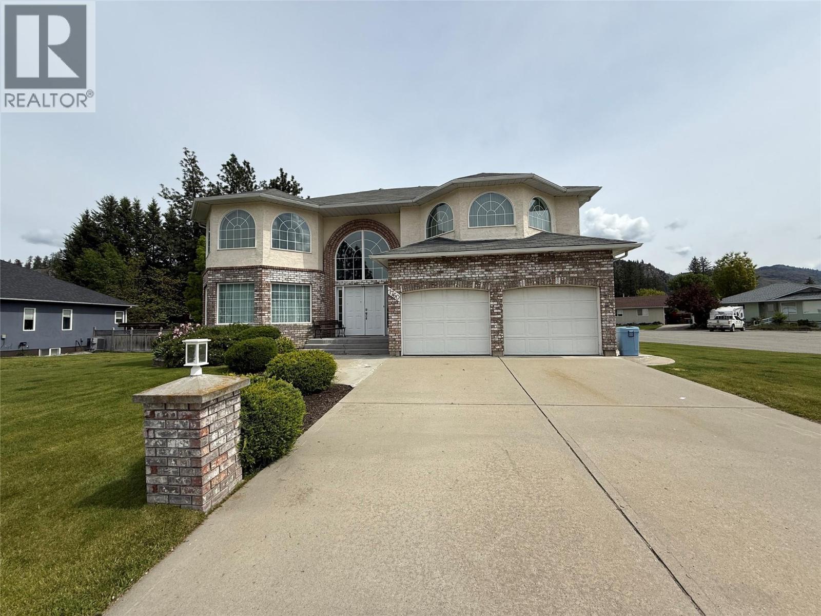 7760 Columbia Drive, grand forks, British Columbia