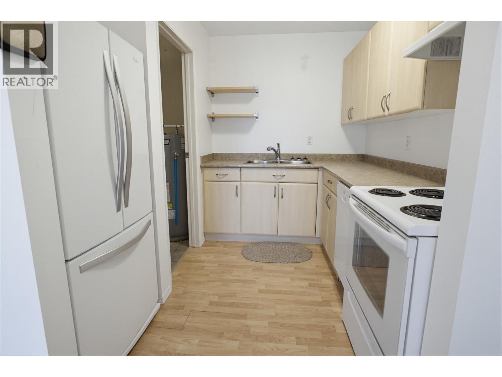 1221 Hugh Allan Drive Unit# 20, Kamloops, British Columbia  V1S 1M7 - Photo 2 - 10390619
