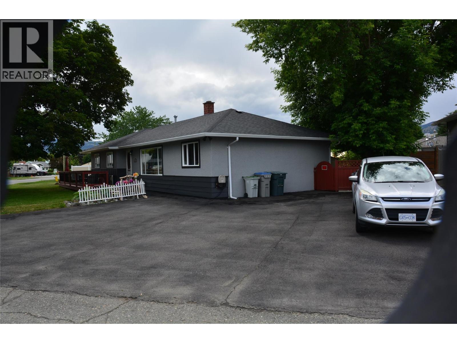601 REGINA Avenue, kamloops, British Columbia