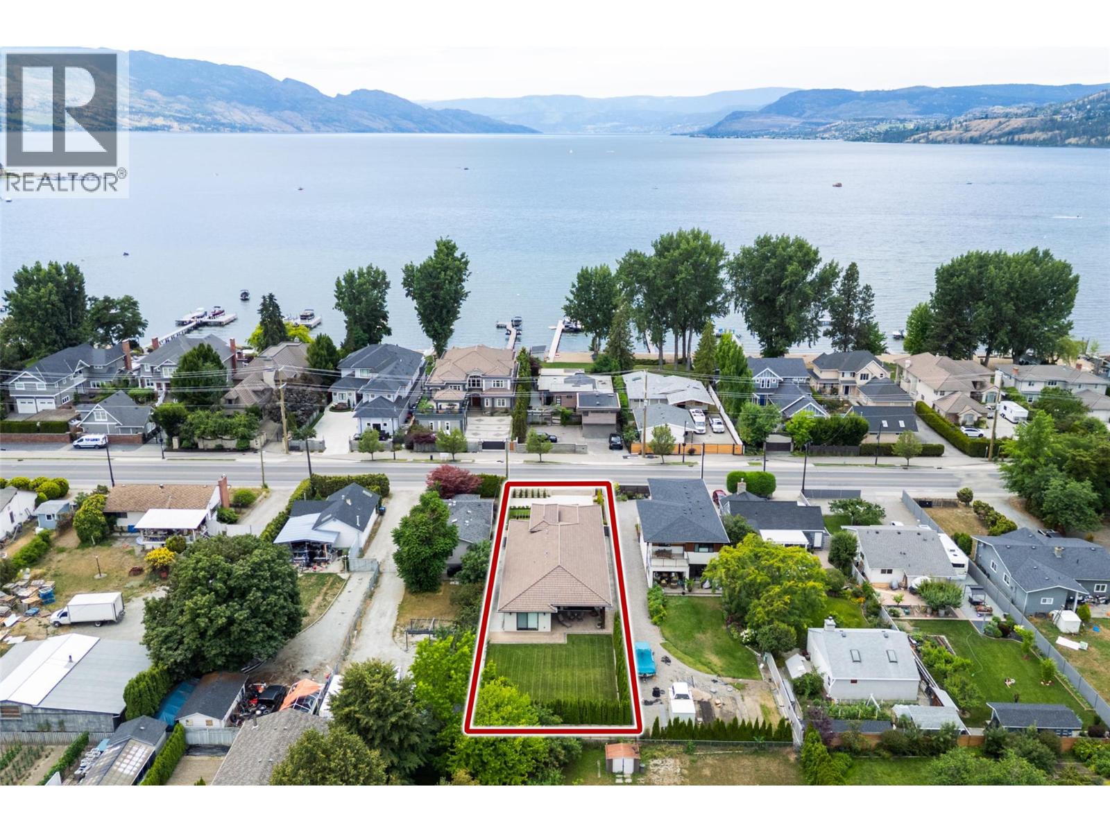 3567 Lakeshore Road, Kelowna, British Columbia  V1W 3K1 - Photo 2 - 10390616