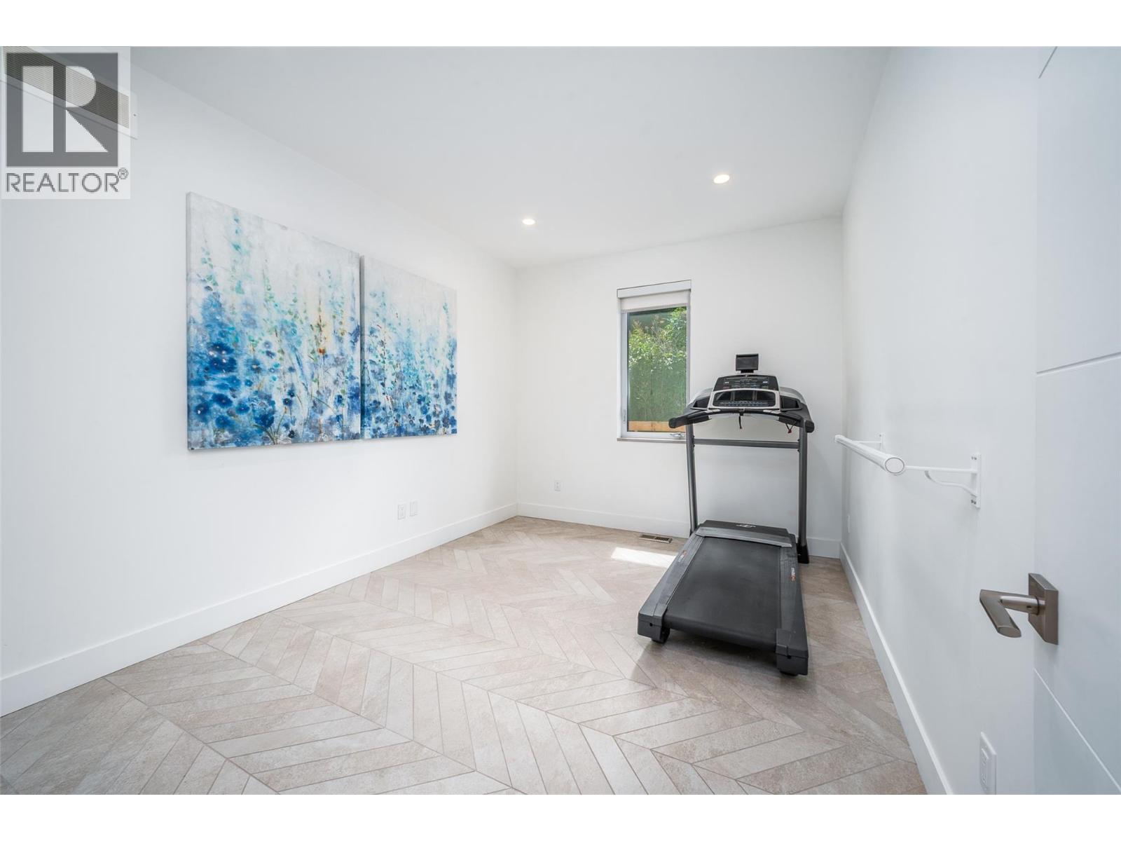 3567 Lakeshore Road, Kelowna, British Columbia  V1W 3K1 - Photo 44 - 10390616