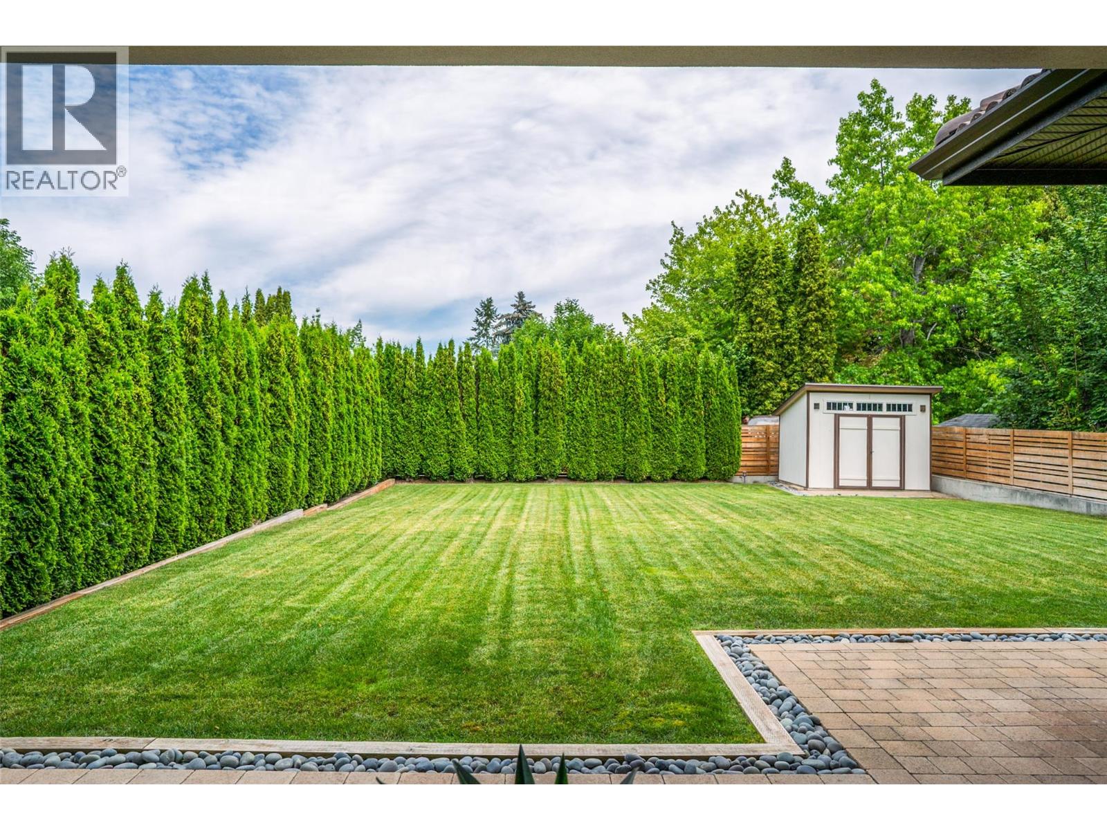 3567 Lakeshore Road, Kelowna, British Columbia  V1W 3K1 - Photo 54 - 10390616