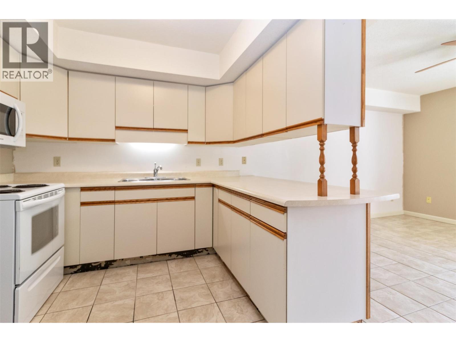1171 Lawson Avenue, Kelowna, British Columbia  V1Y 6T8 - Photo 12 - 10390495