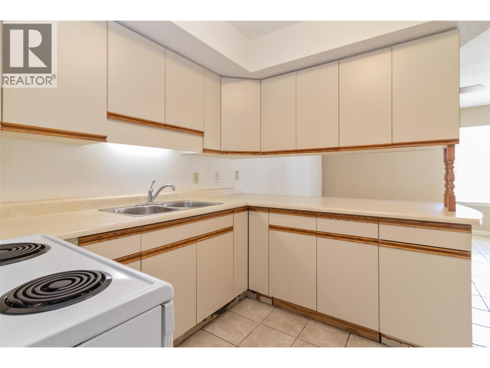 1171 Lawson Avenue, Kelowna, British Columbia  V1Y 6T8 - Photo 16 - 10390495