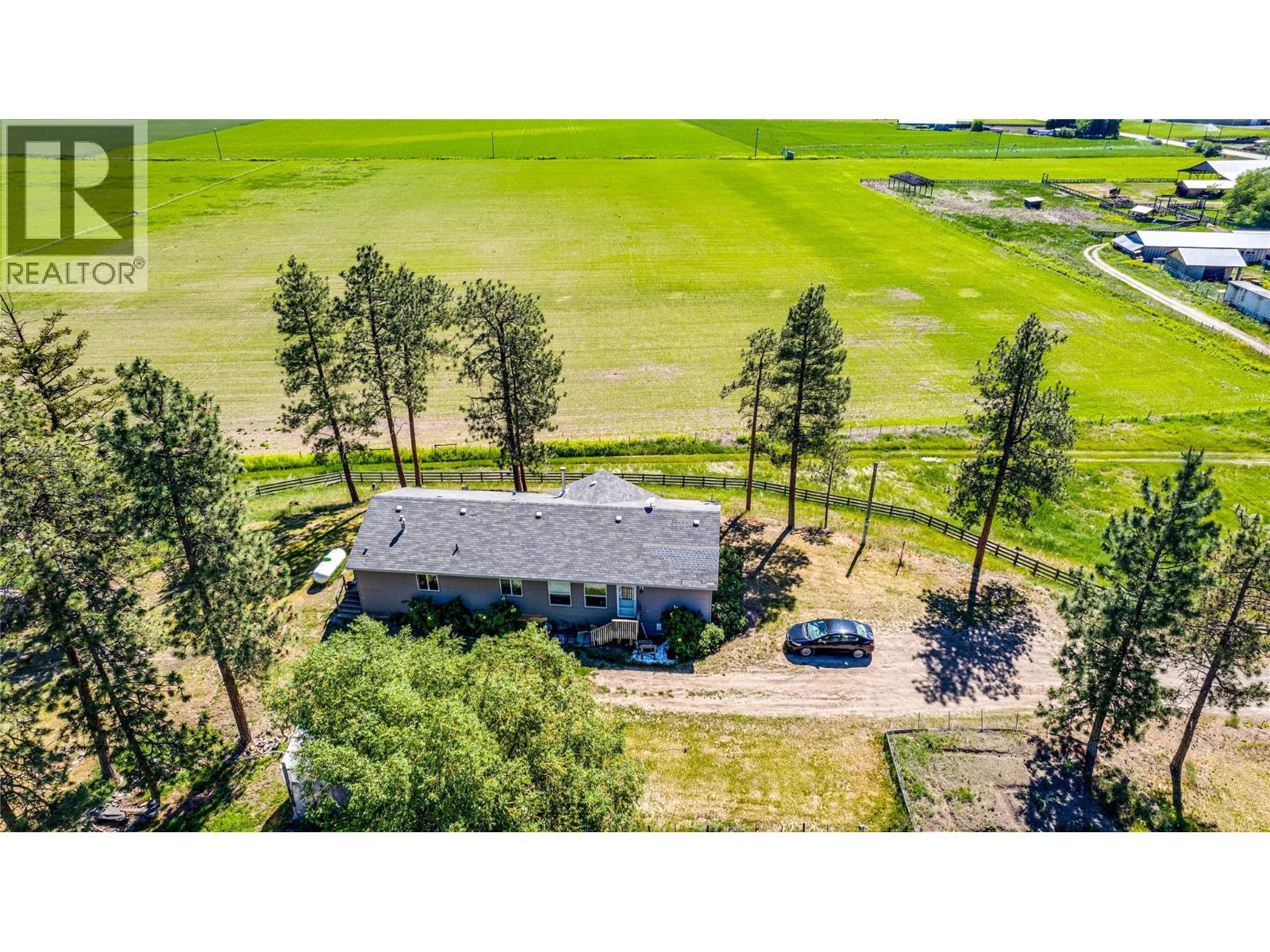 4951 97 Highway, Westwold, British Columbia  V0E 3B0 - Photo 3 - 10390217