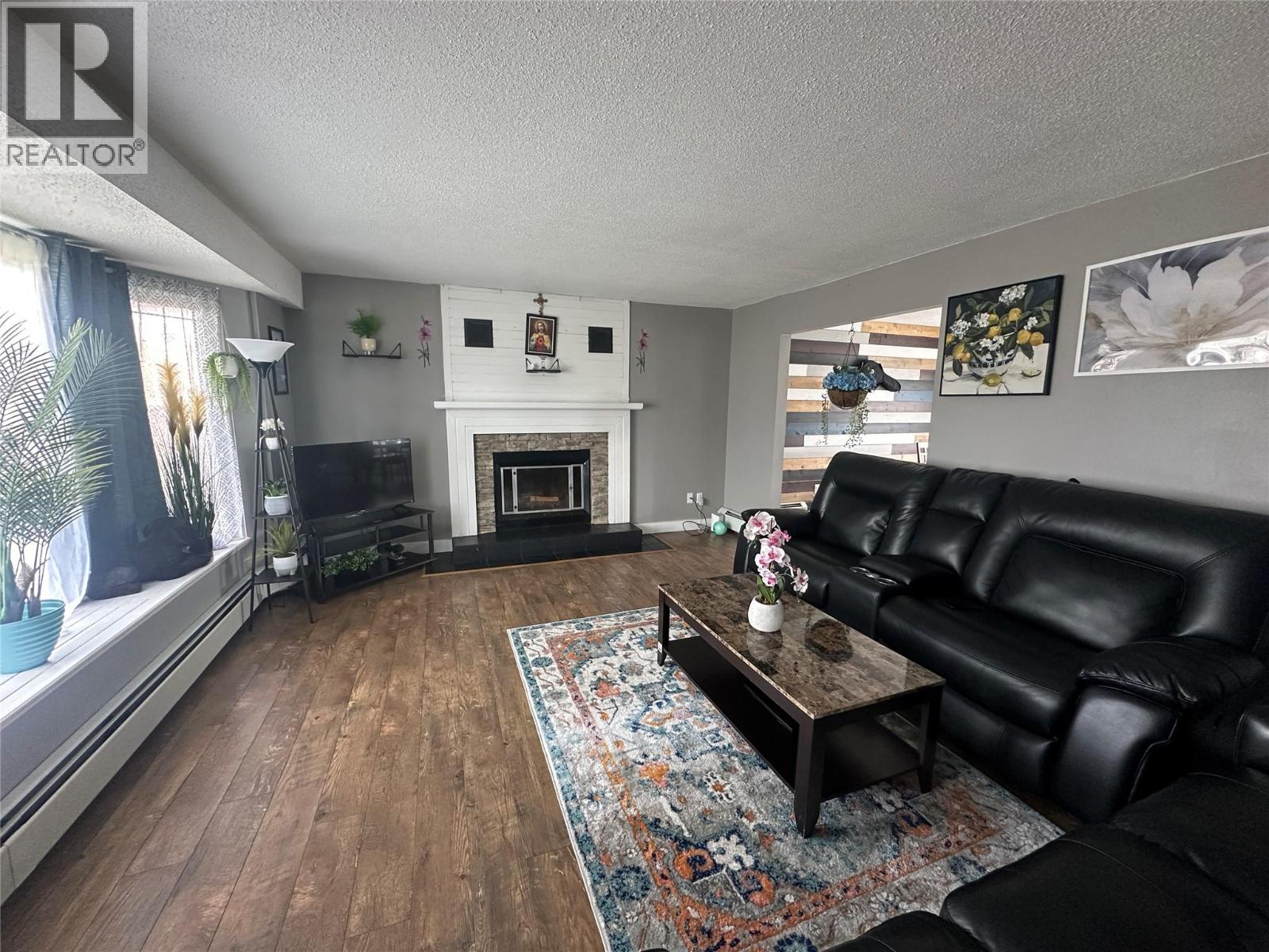 10692 Cottonwood Crescent, Dawson Creek, British Columbia  V1G 4M4 - Photo 4 - 10390672