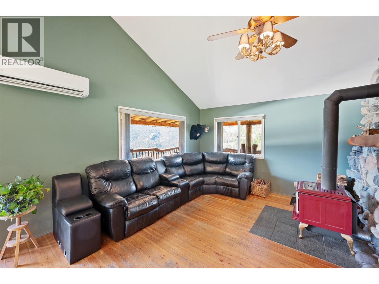 875 Sheep Creek Road, Kaleden, British Columbia  V0H 1K0 - Photo 4 - 10390645