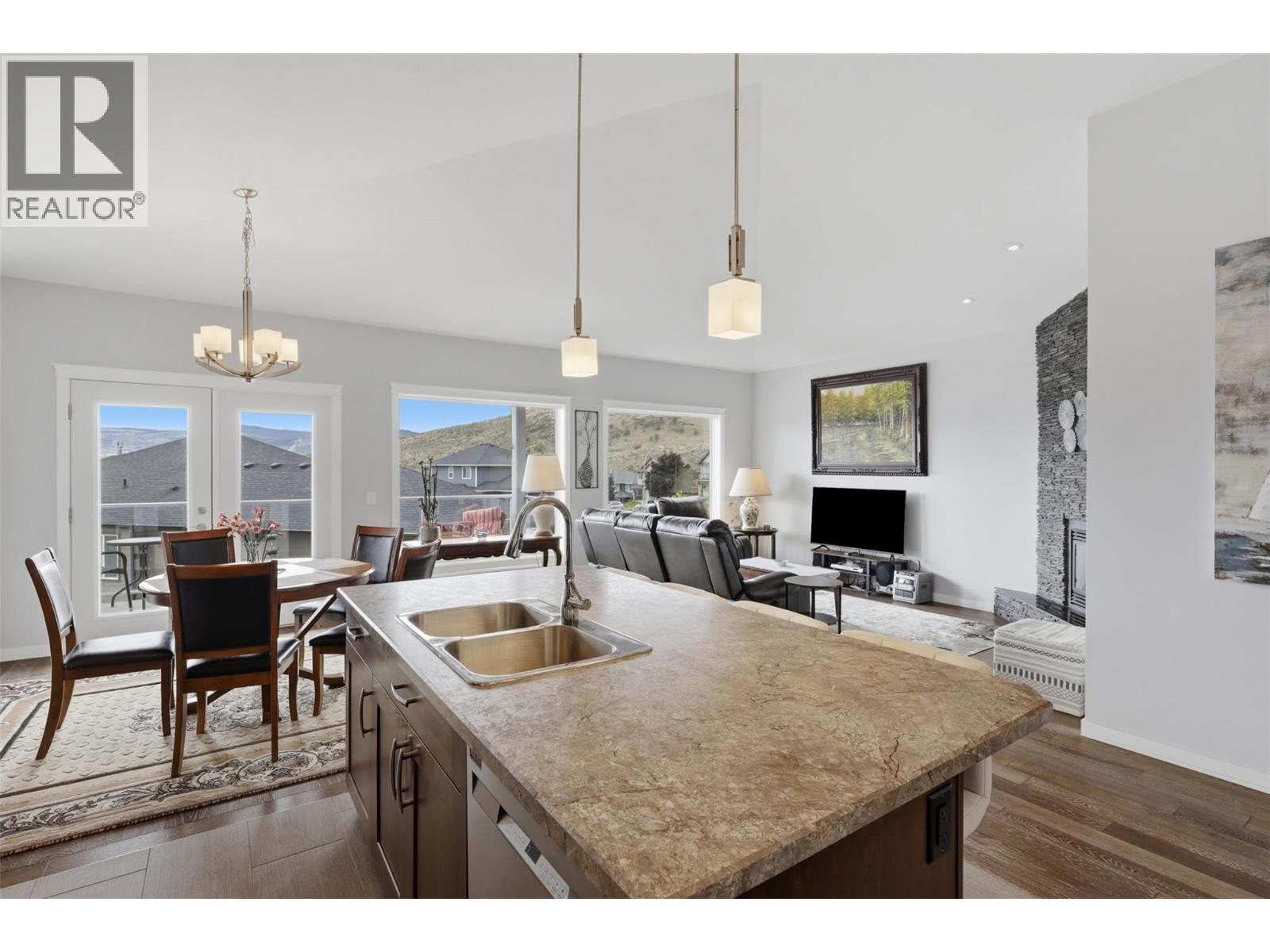 2104 Doubletree Crescent, Kamloops, British Columbia  V2B 0E9 - Photo 12 - 10389581