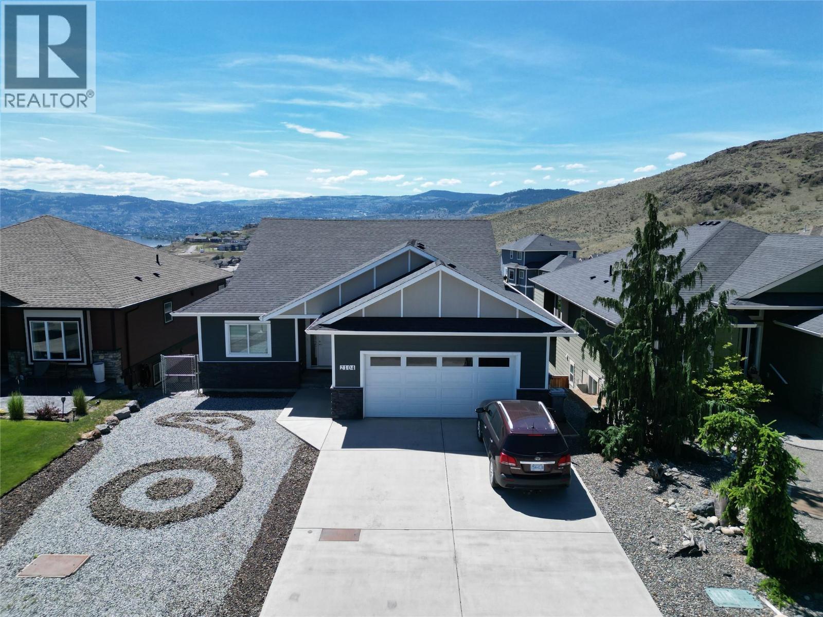 2104 Doubletree Crescent, Kamloops, British Columbia  V2B 0E9 - Photo 2 - 10389581