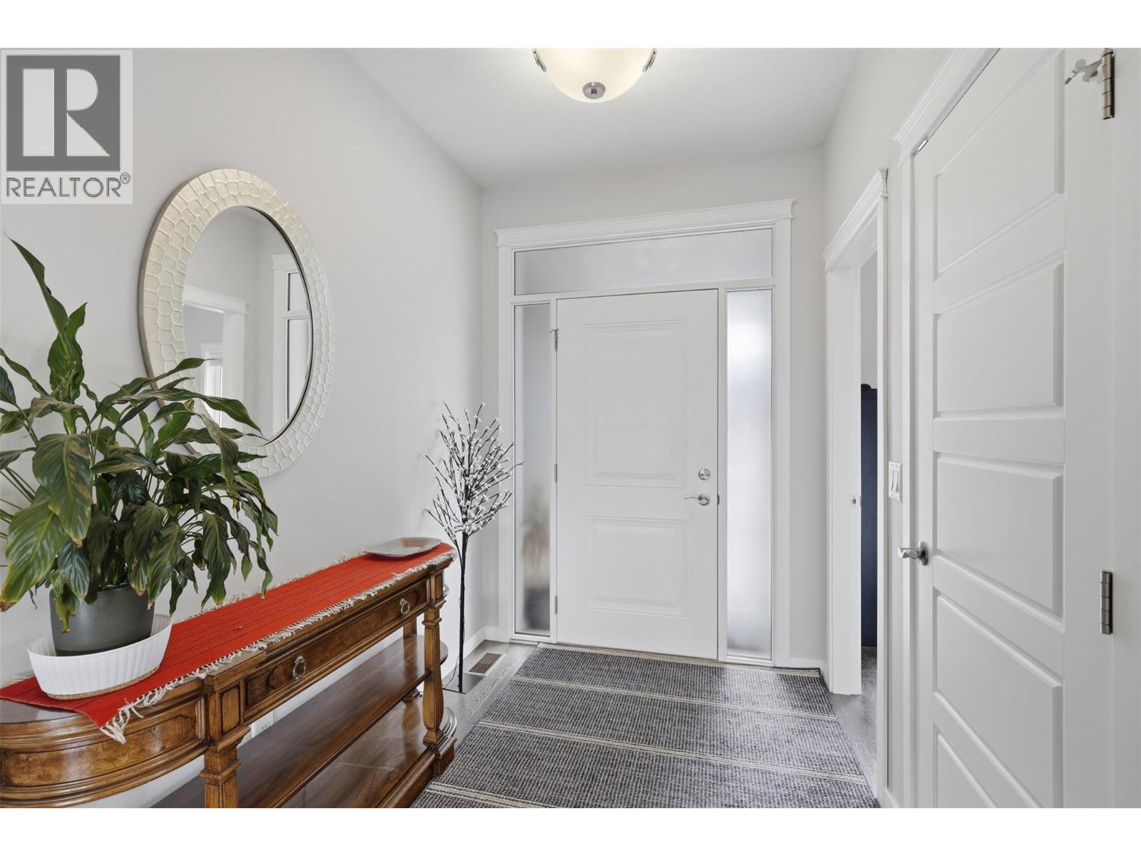 2104 Doubletree Crescent, Kamloops, British Columbia  V2B 0E9 - Photo 5 - 10389581
