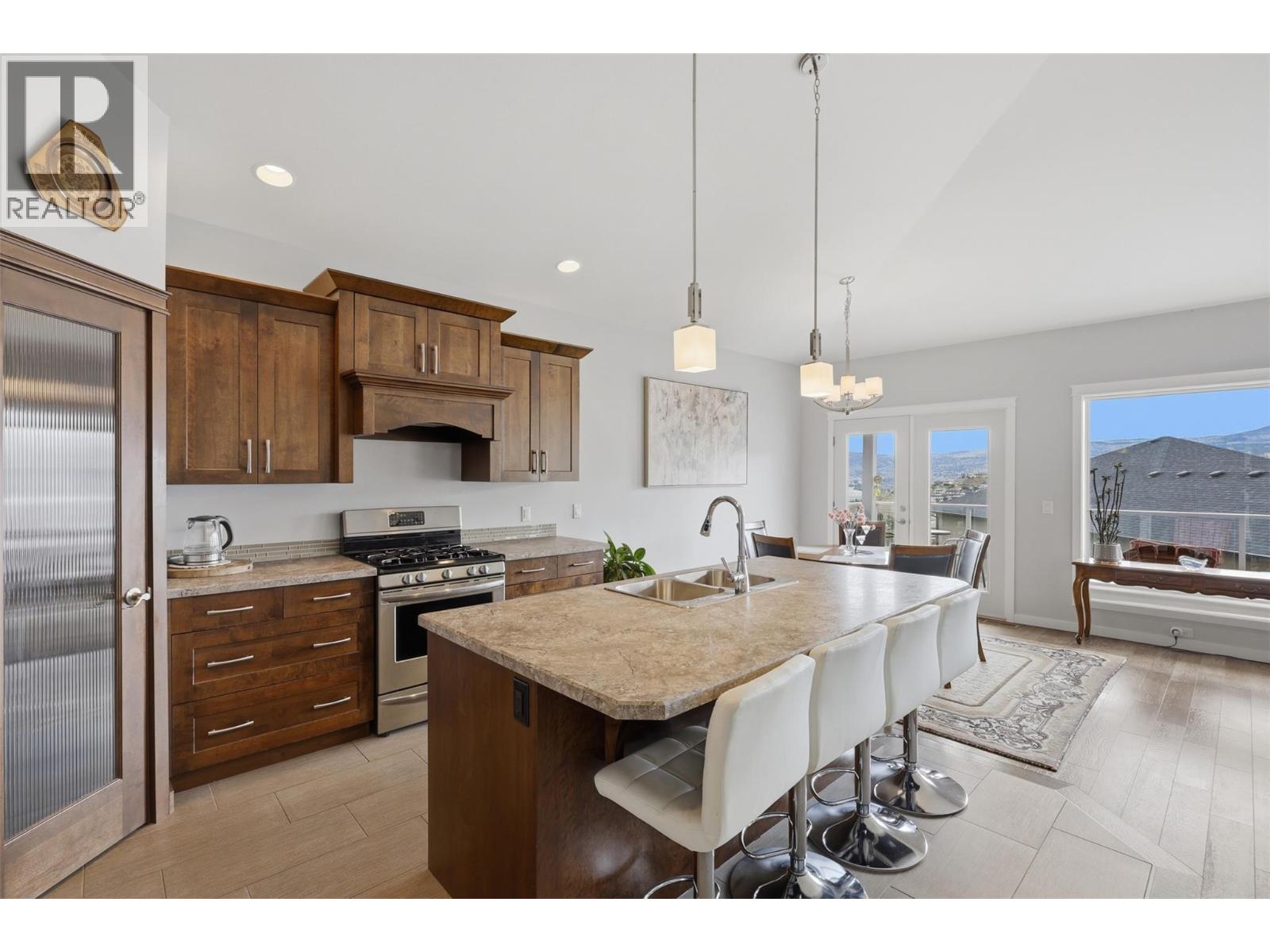 2104 Doubletree Crescent, Kamloops, British Columbia  V2B 0E9 - Photo 7 - 10389581