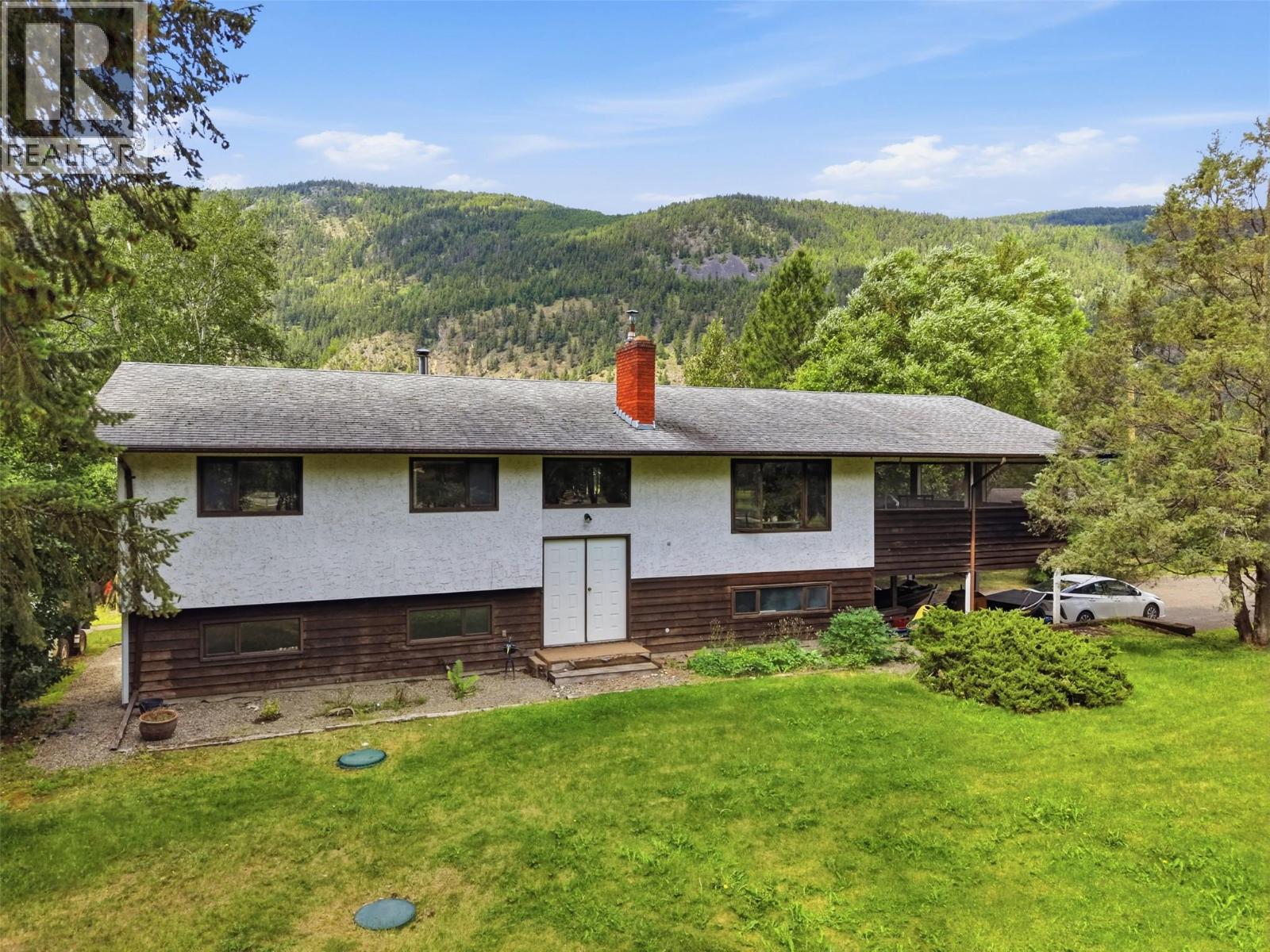 216 Mclure Ferry Road, Kamloops, British Columbia  V0E 1E0 - Photo 2 - 10390627