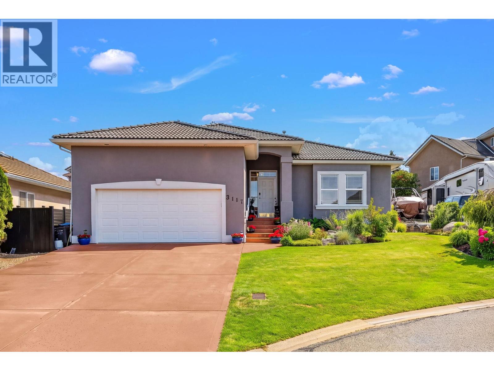 3117 Capistrano Court, Kelowna, British Columbia  V1V 2A2 - Photo 2 - 10390120