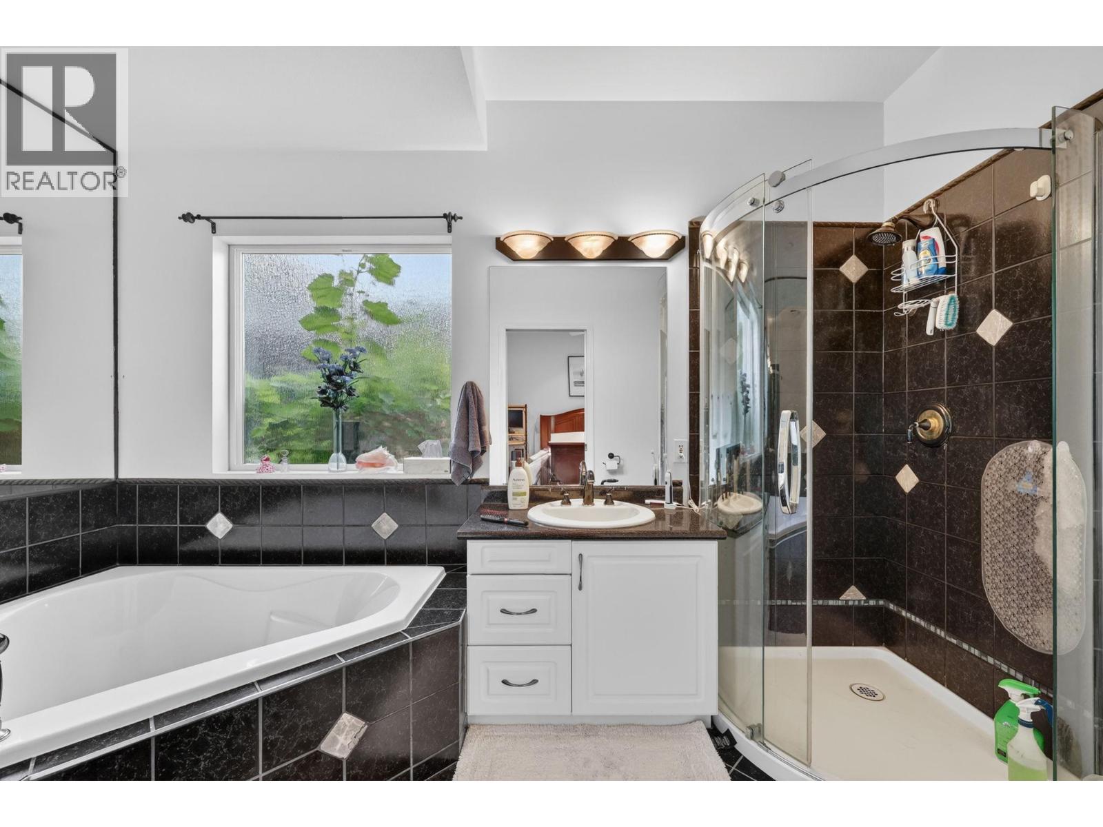 3117 Capistrano Court, Kelowna, British Columbia  V1V 2A2 - Photo 24 - 10390120