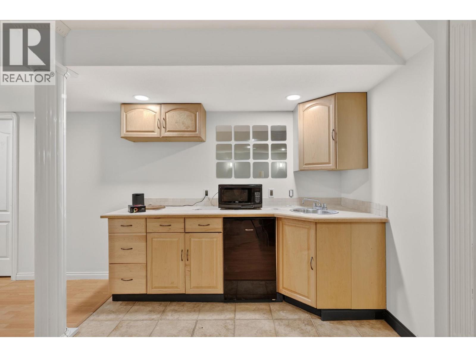 3117 Capistrano Court, Kelowna, British Columbia  V1V 2A2 - Photo 35 - 10390120