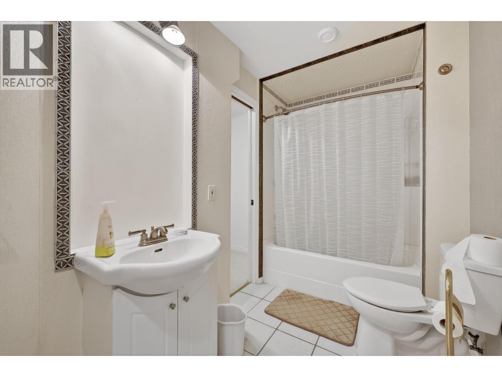 3117 Capistrano Court, Kelowna, British Columbia  V1V 2A2 - Photo 39 - 10390120