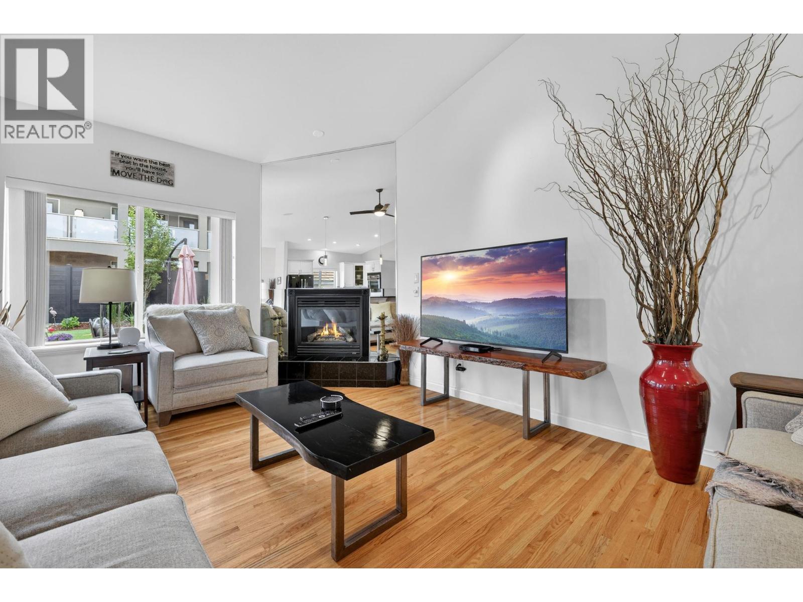 3117 Capistrano Court, Kelowna, British Columbia  V1V 2A2 - Photo 6 - 10390120
