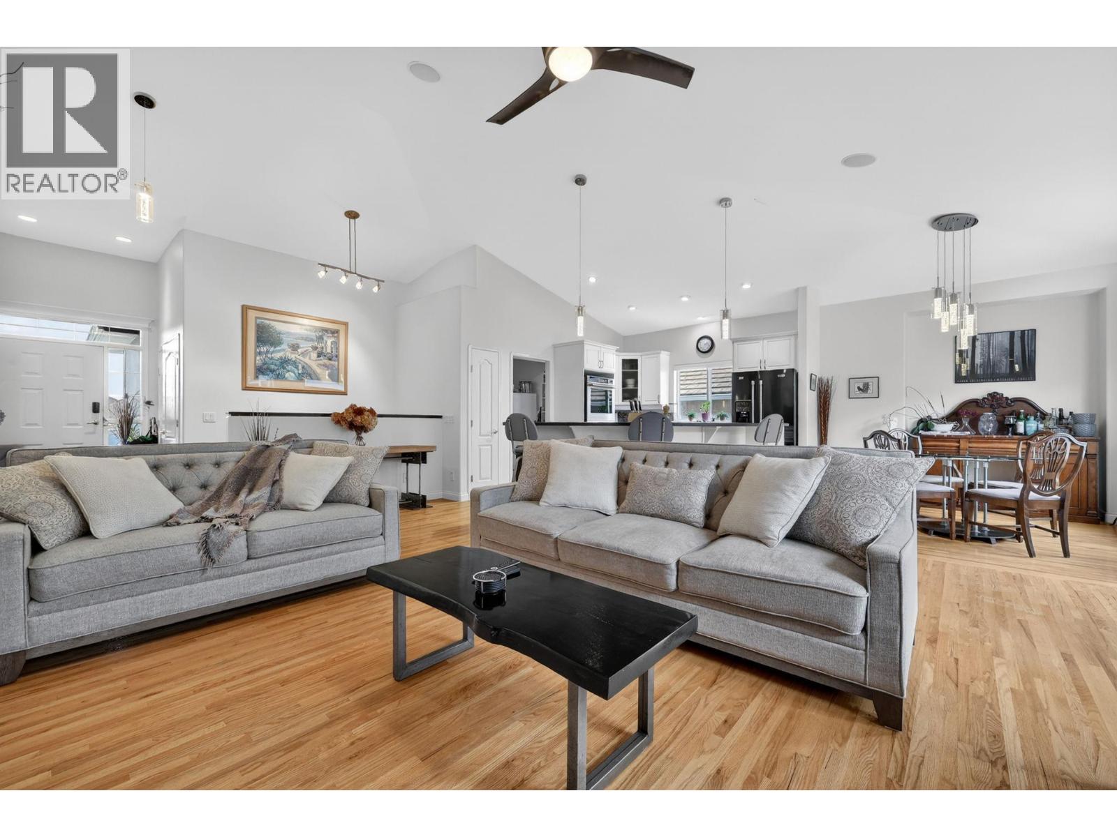3117 Capistrano Court, Kelowna, British Columbia  V1V 2A2 - Photo 8 - 10390120