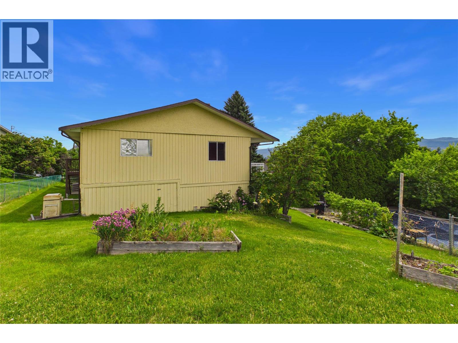 2483 Chieftain Road, West Kelowna, British Columbia  V4T 1N3 - Photo 4 - 10389751