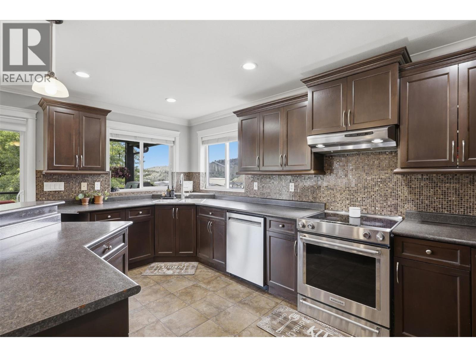 1716 Foxtail Drive, Kamloops, British Columbia  V1S 0B1 - Photo 19 - 10390652