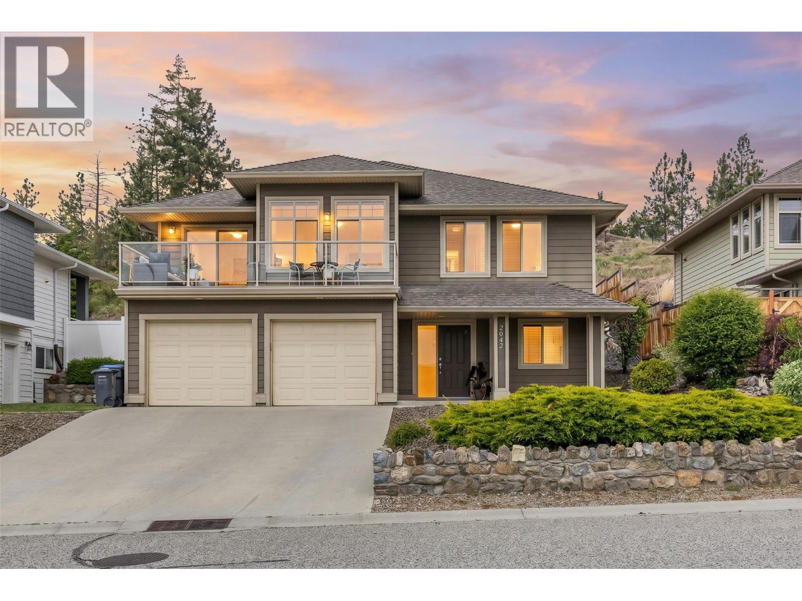 2042 Moonbeam Close, West Kelowna, British Columbia  V1Z 3X9 - Photo 2 - 10390011