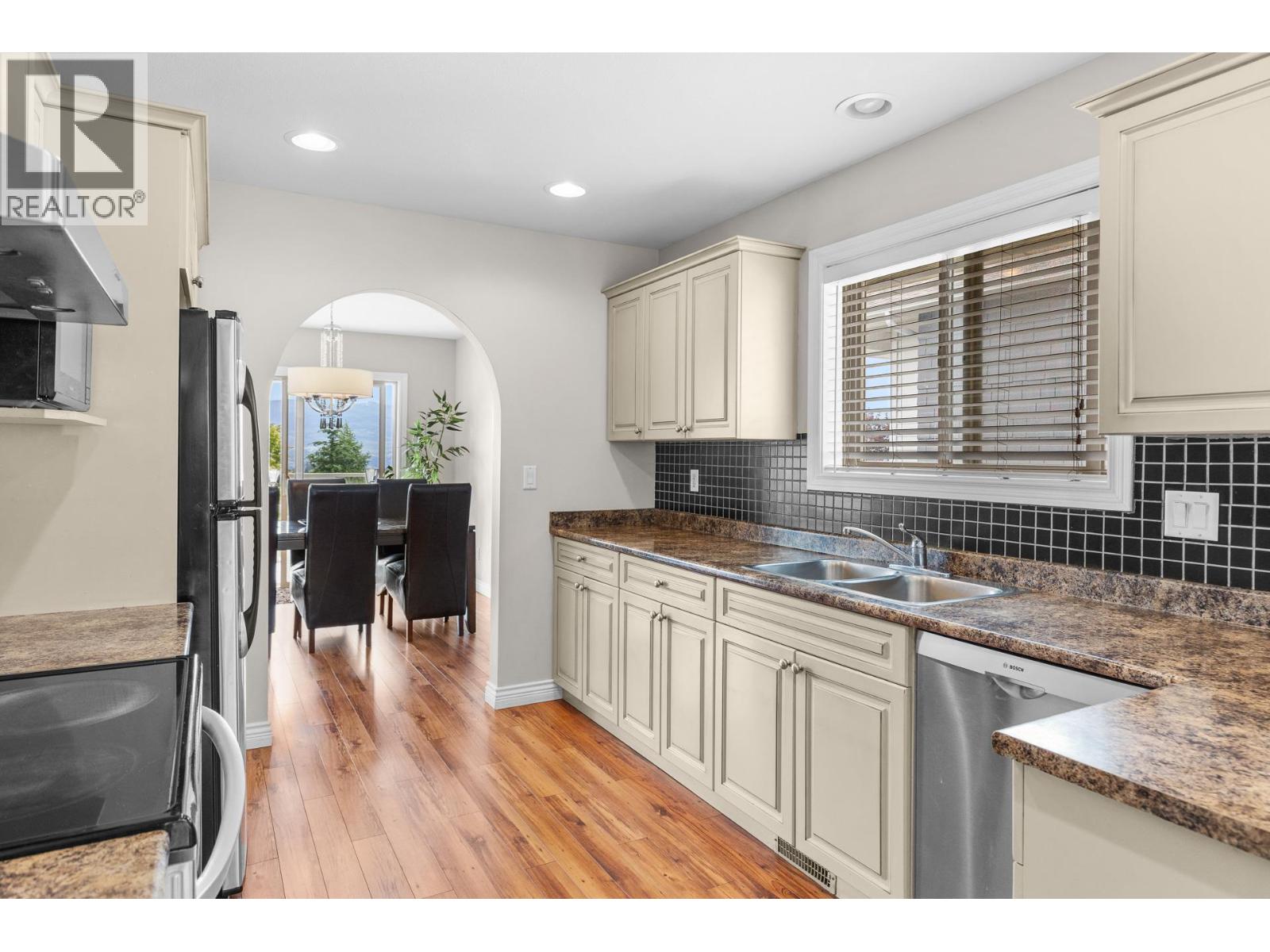 2042 Moonbeam Close, West Kelowna, British Columbia  V1Z 3X9 - Photo 22 - 10390011