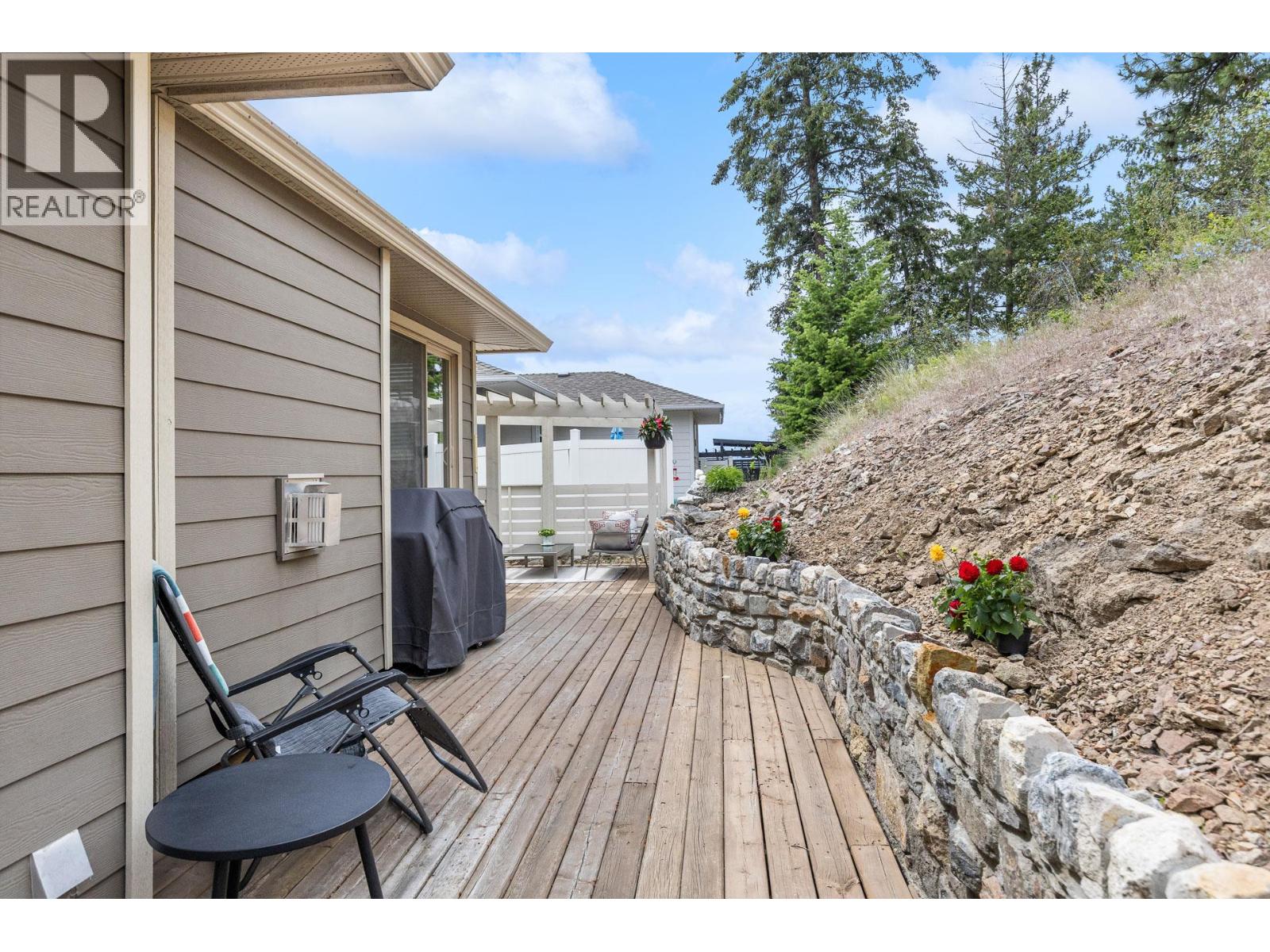 2042 Moonbeam Close, West Kelowna, British Columbia  V1Z 3X9 - Photo 47 - 10390011