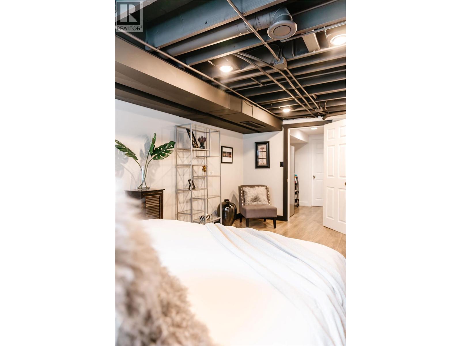 4471 Nottingham Road, Kelowna, British Columbia  V1W 1V1 - Photo 37 - 10389453