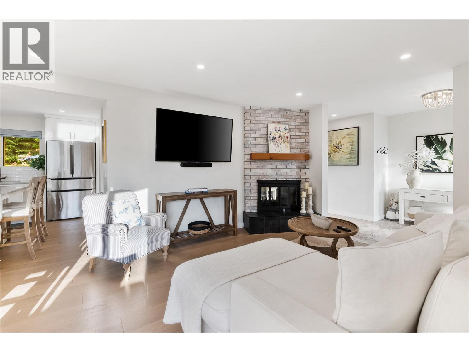 4471 Nottingham Road, Kelowna, British Columbia  V1W 1V1 - Photo 6 - 10389453