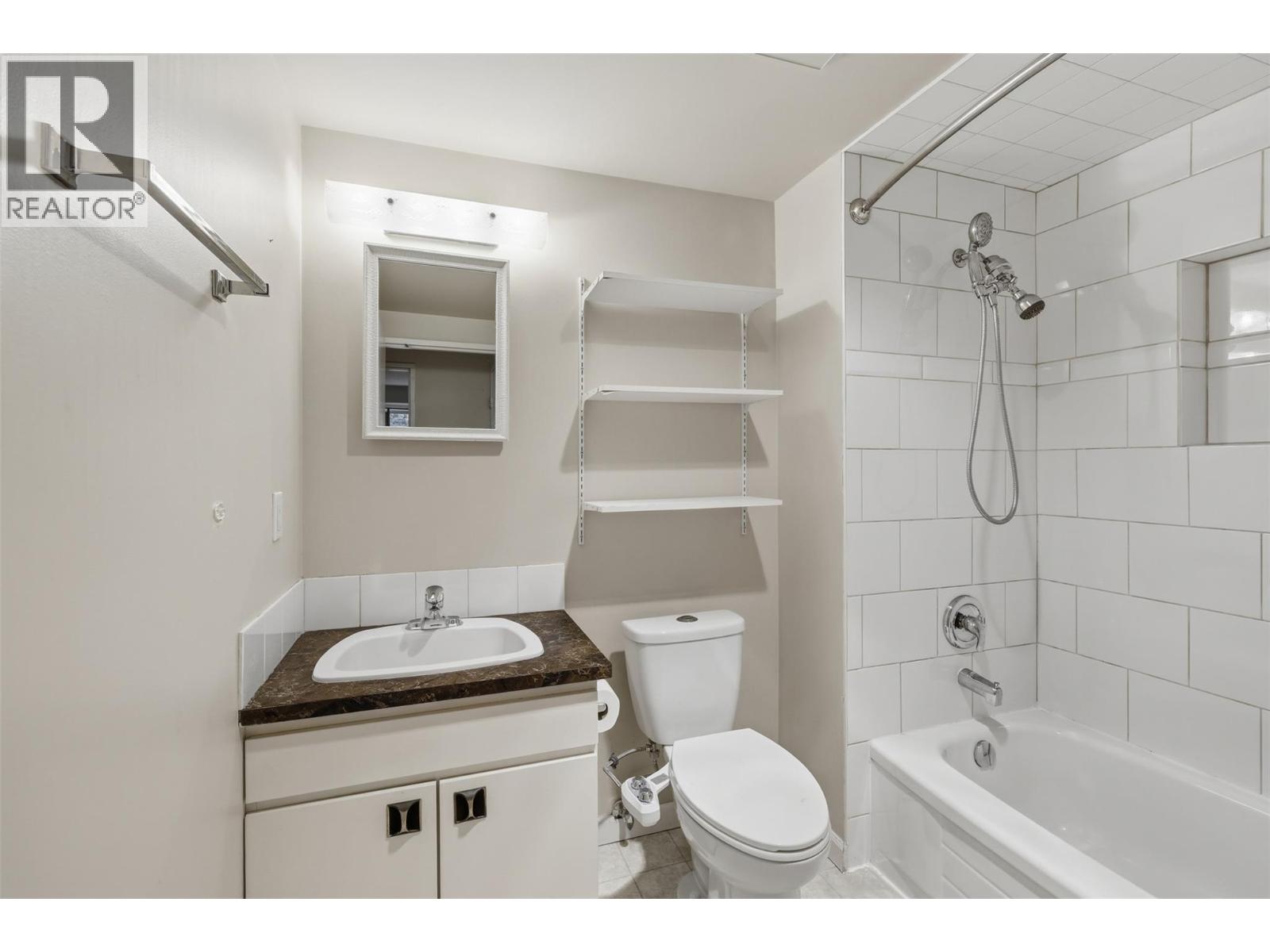 245 Gordonhorn Crescent Unit# 111, Kamloops, British Columbia  V2E 1G5 - Photo 17 - 10390686