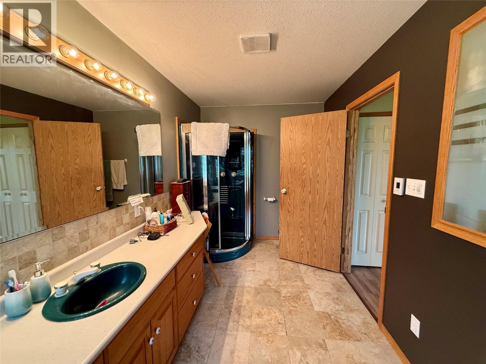 8110 Wycliffe Road, Cranbrook, British Columbia  V1C 7C7 - Photo 13 - 10390421