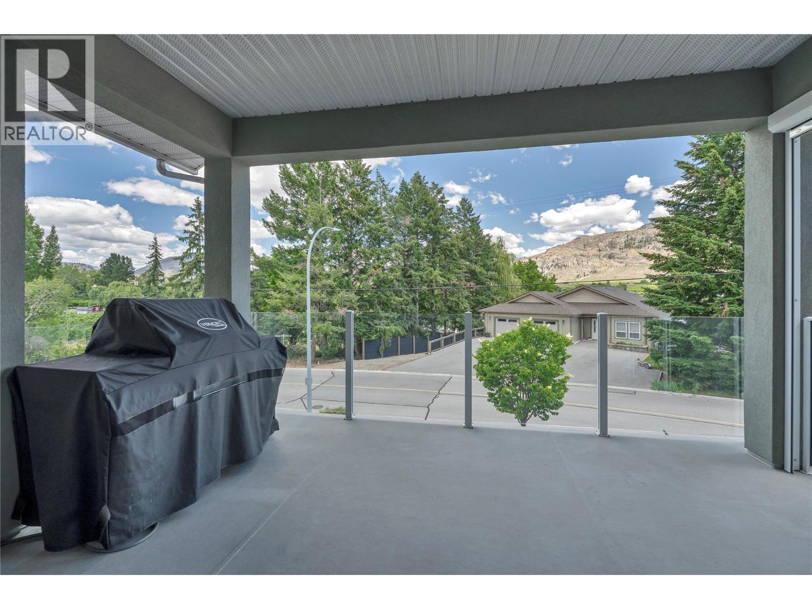 6991 Pinot Place, Oliver, British Columbia  V0H 1T4 - Photo 10 - 10390669
