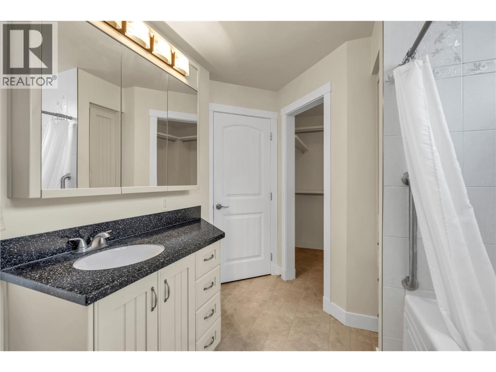 6991 Pinot Place, Oliver, British Columbia  V0H 1T4 - Photo 20 - 10390669