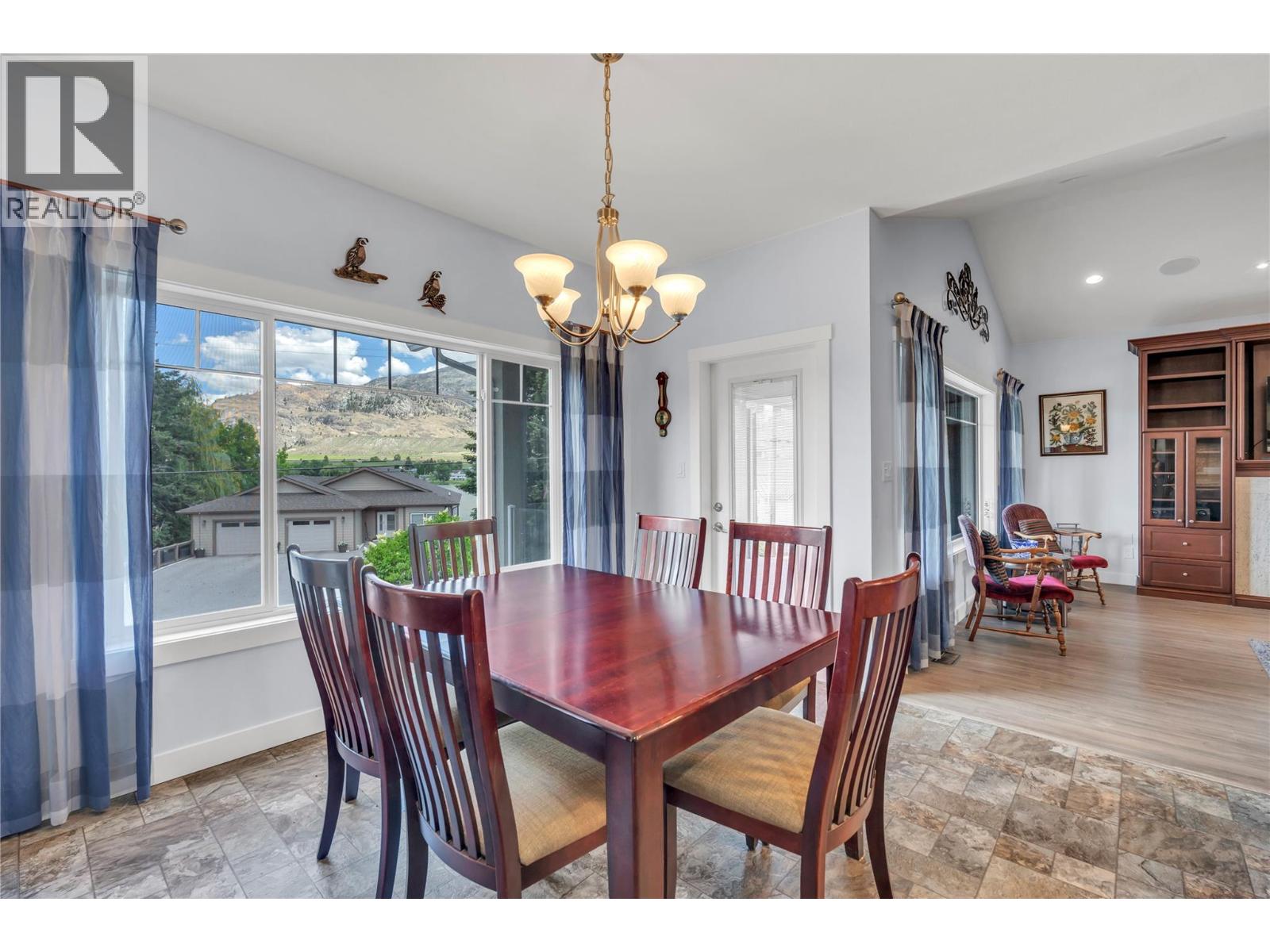 6991 Pinot Place, Oliver, British Columbia  V0H 1T4 - Photo 8 - 10390669
